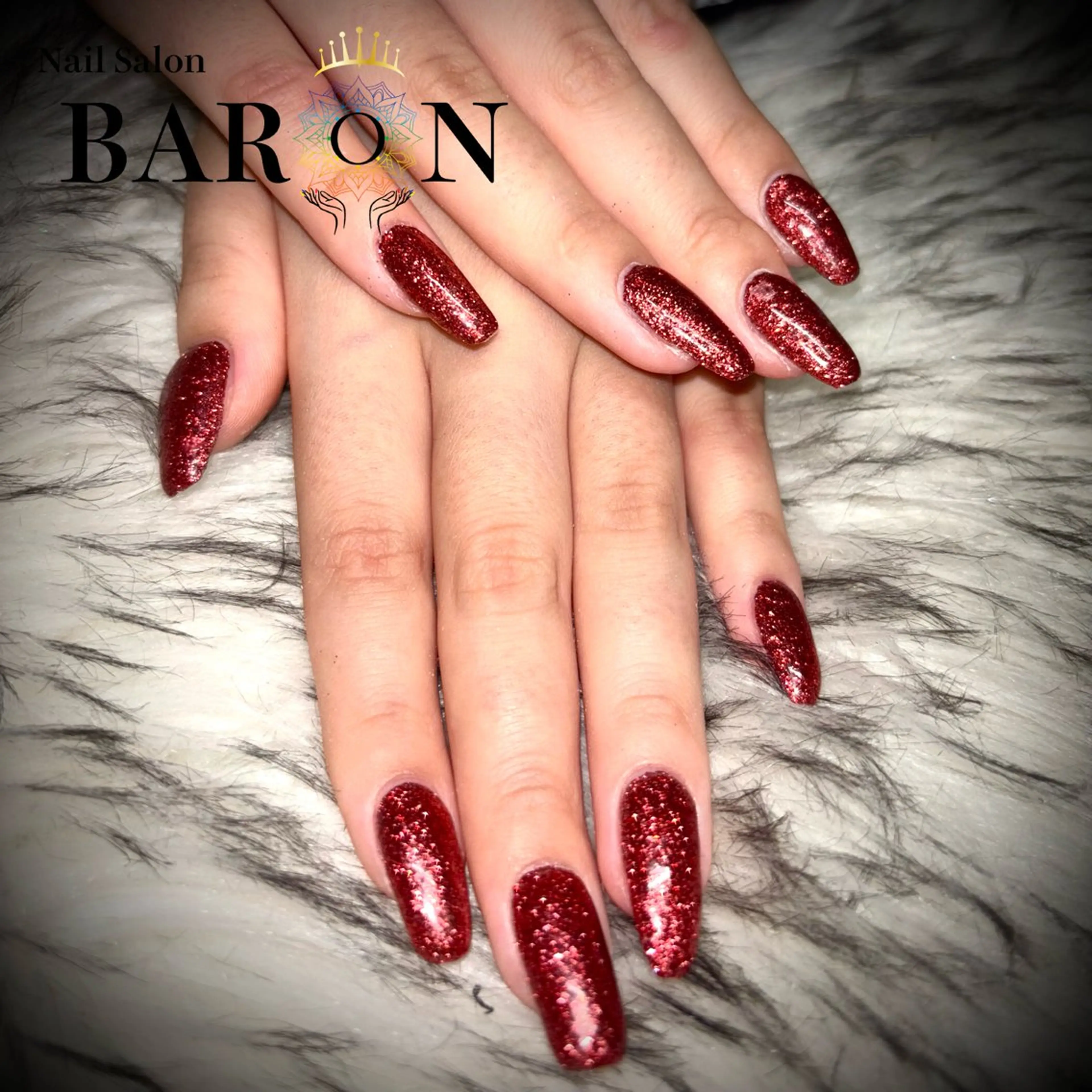 ネイル ラメ(グリッター) ワンカラーネイル 赤色 ♛︎BARON♛︎ MASHIROのネイルデザイン