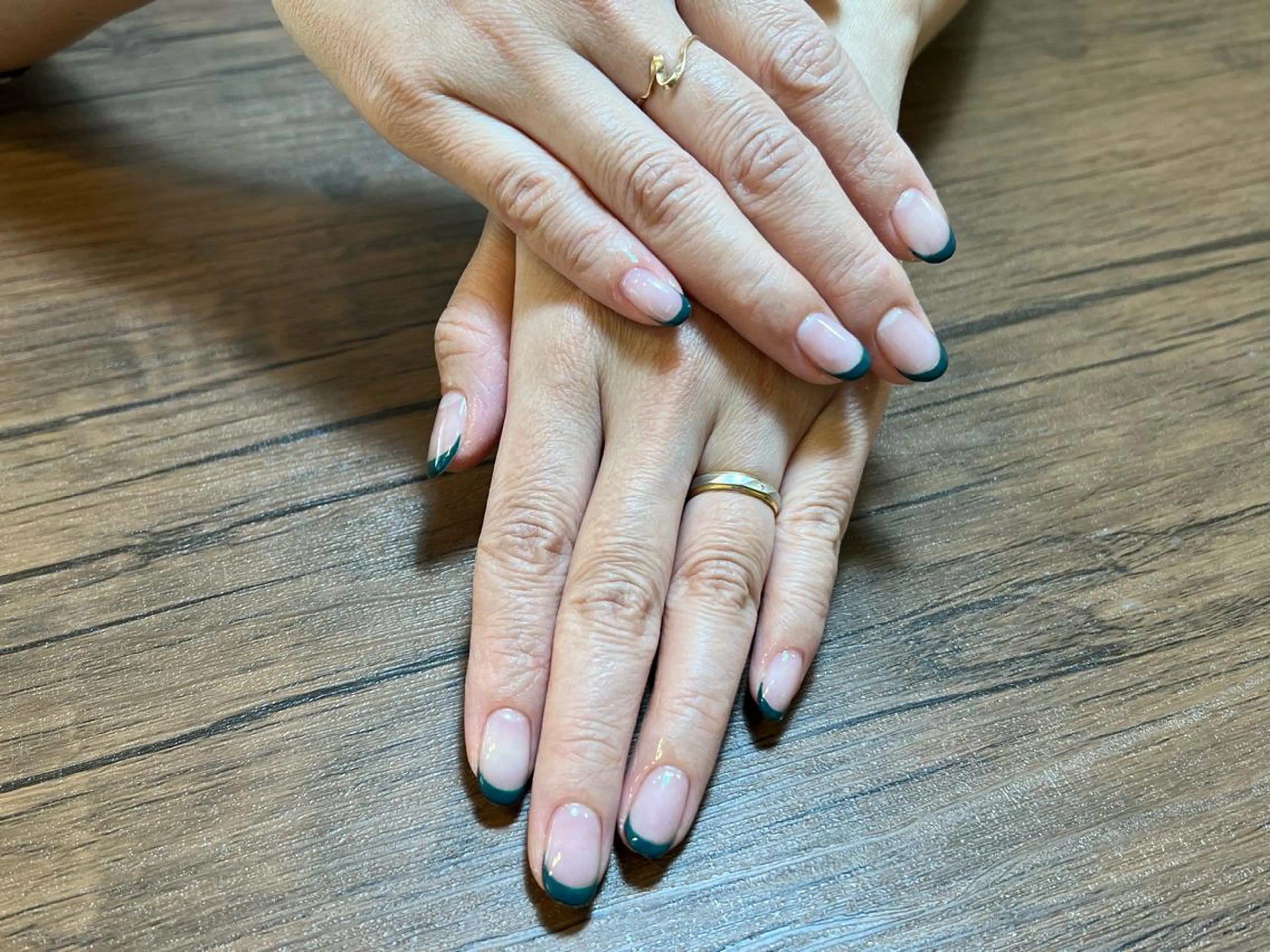 ネイル フレンチネイル シンプルネイル ハンドネイル HENRIETTA NAILSALONのネイルデザイン