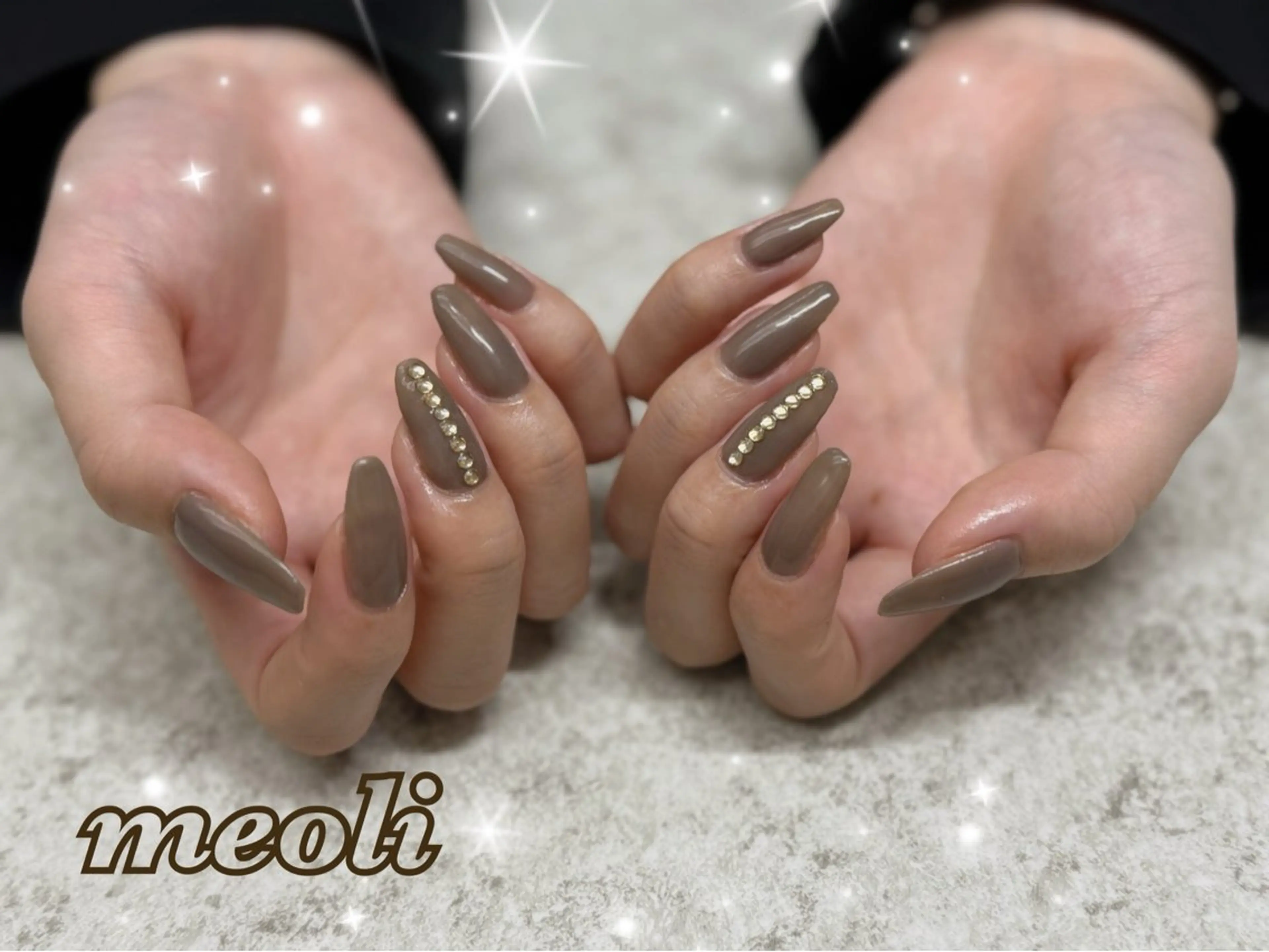 ネイル ストーンネイル nail salon meoli ヒトミのネイルデザイン