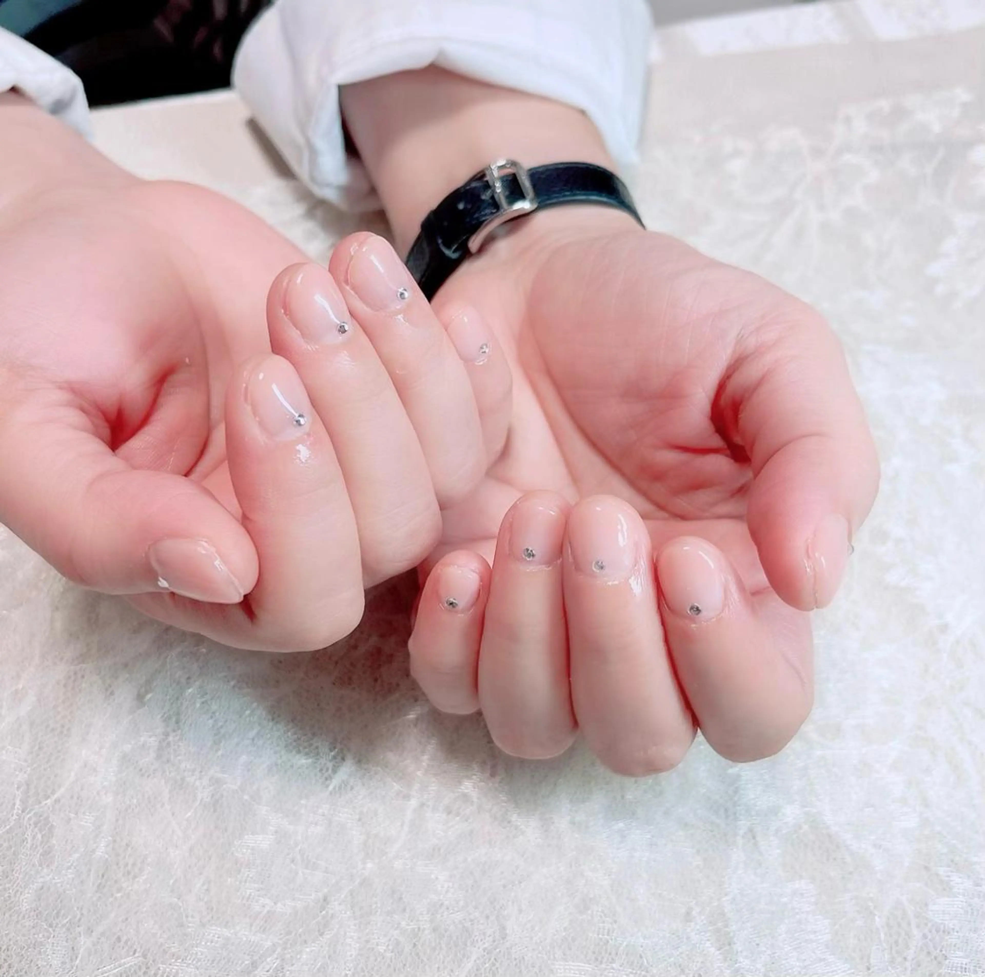 ネイル アートネイル ジェルネイル 氷ネイル・うるうるネイル キラキラネイル オフィスネイル 🧸 Emiri🫧のマツエク・マツパデザイン