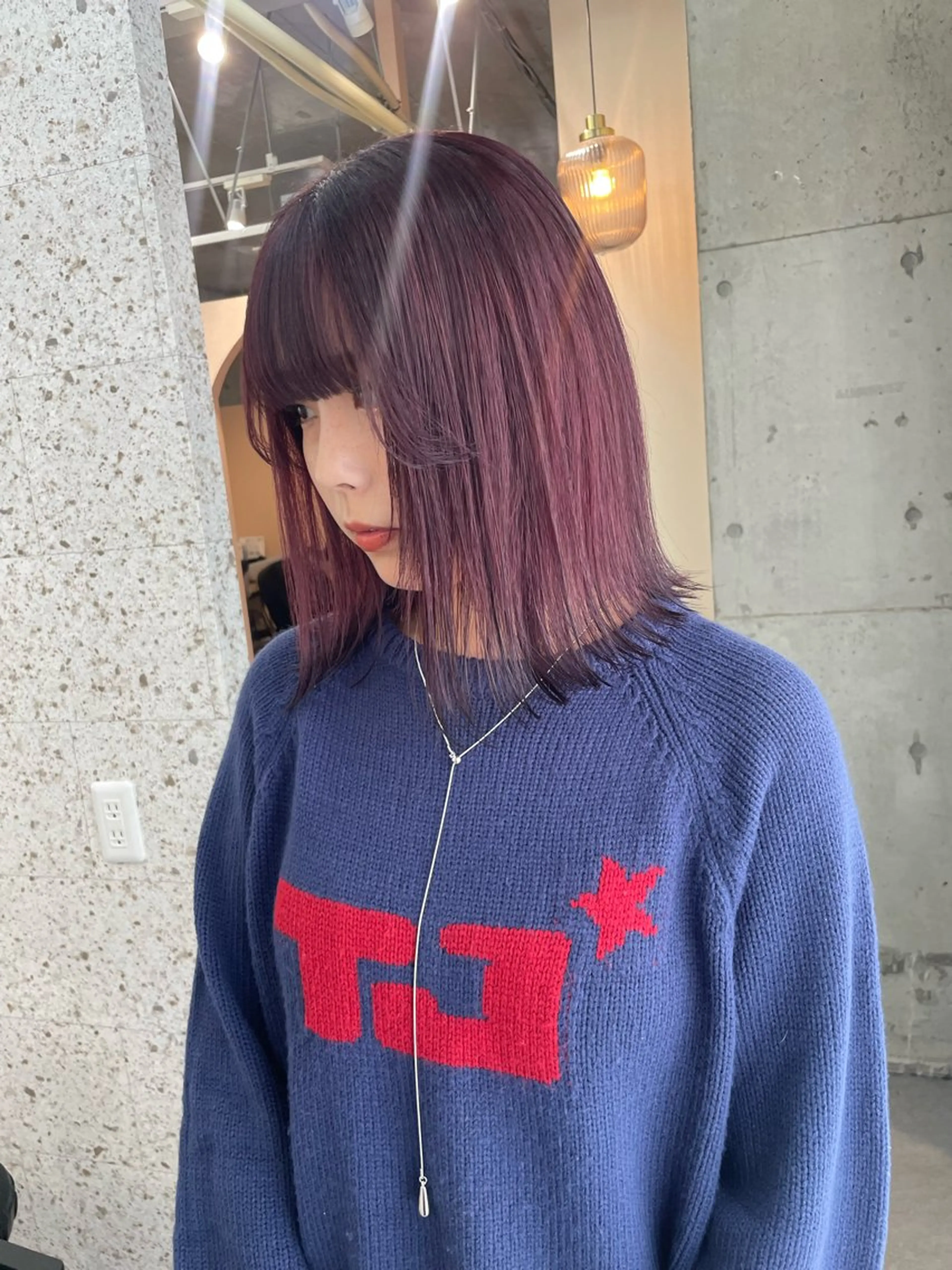 ミディアム カラー ボルドーカラー レッドカラー ヘアカラー トリートメント SHOTO ハイトー ン/ブロンドカラーのヘアスタイル