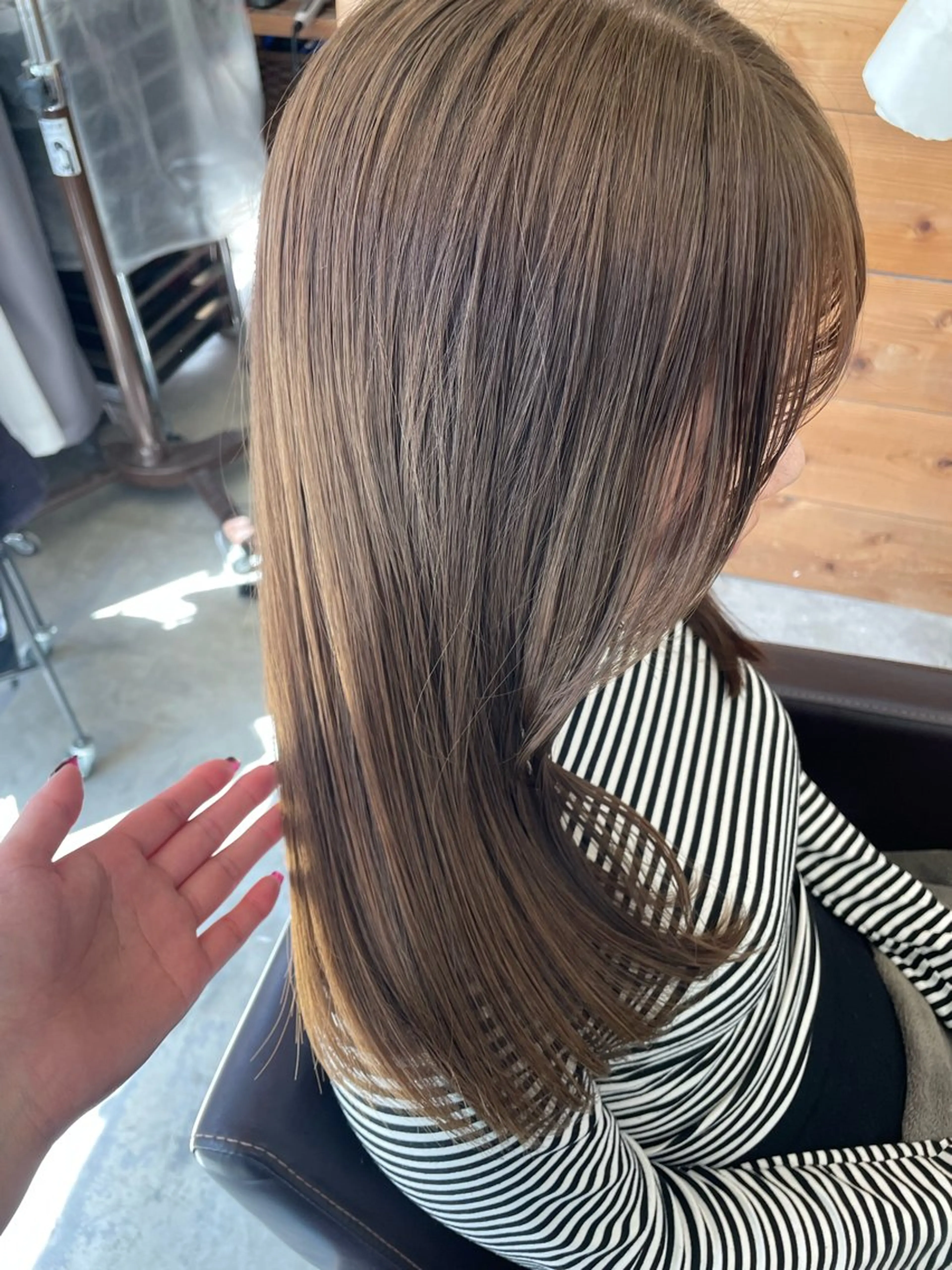 ミディアム カラー ブリーチ ブリーチなしカラー 艶カラー｜透明感 カラー｜レイヤーのヘアスタイル