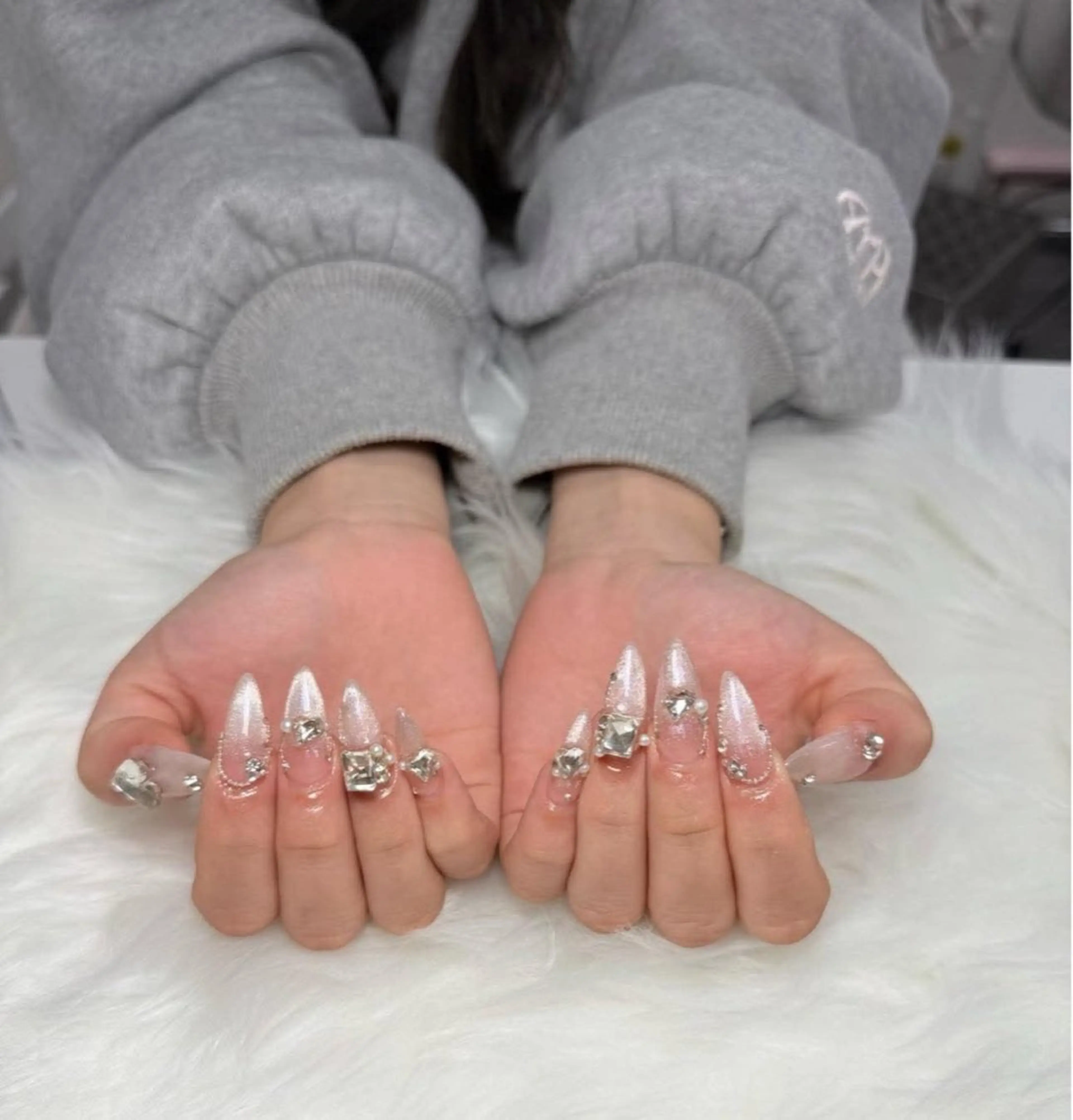 ネイル AURA NAIL 上前津のネイルデザイン