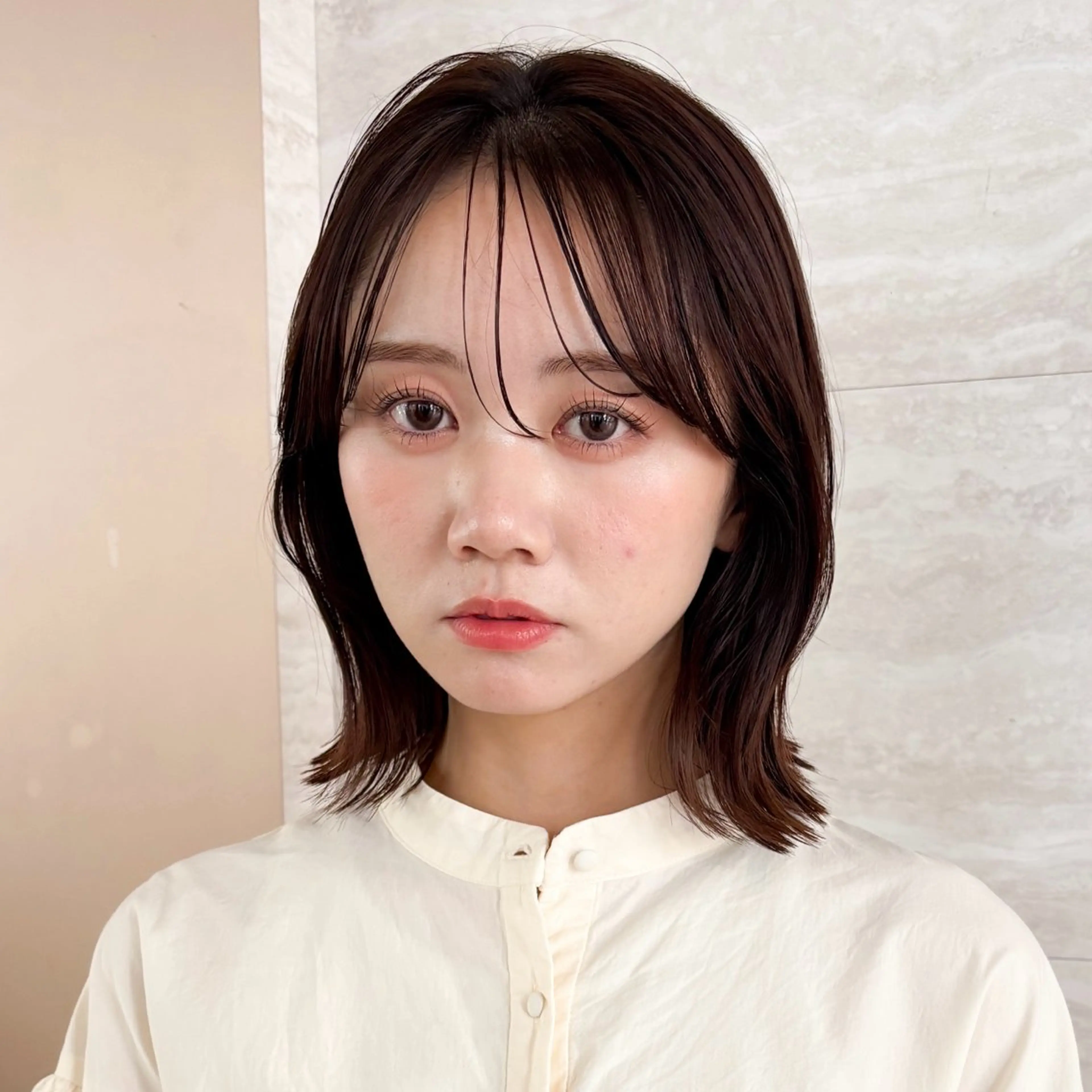 ミディアム カット ヘアカラー トリートメント 💖ボブ/髪質改善 顔周りレイヤー/ユイのヘアスタイル