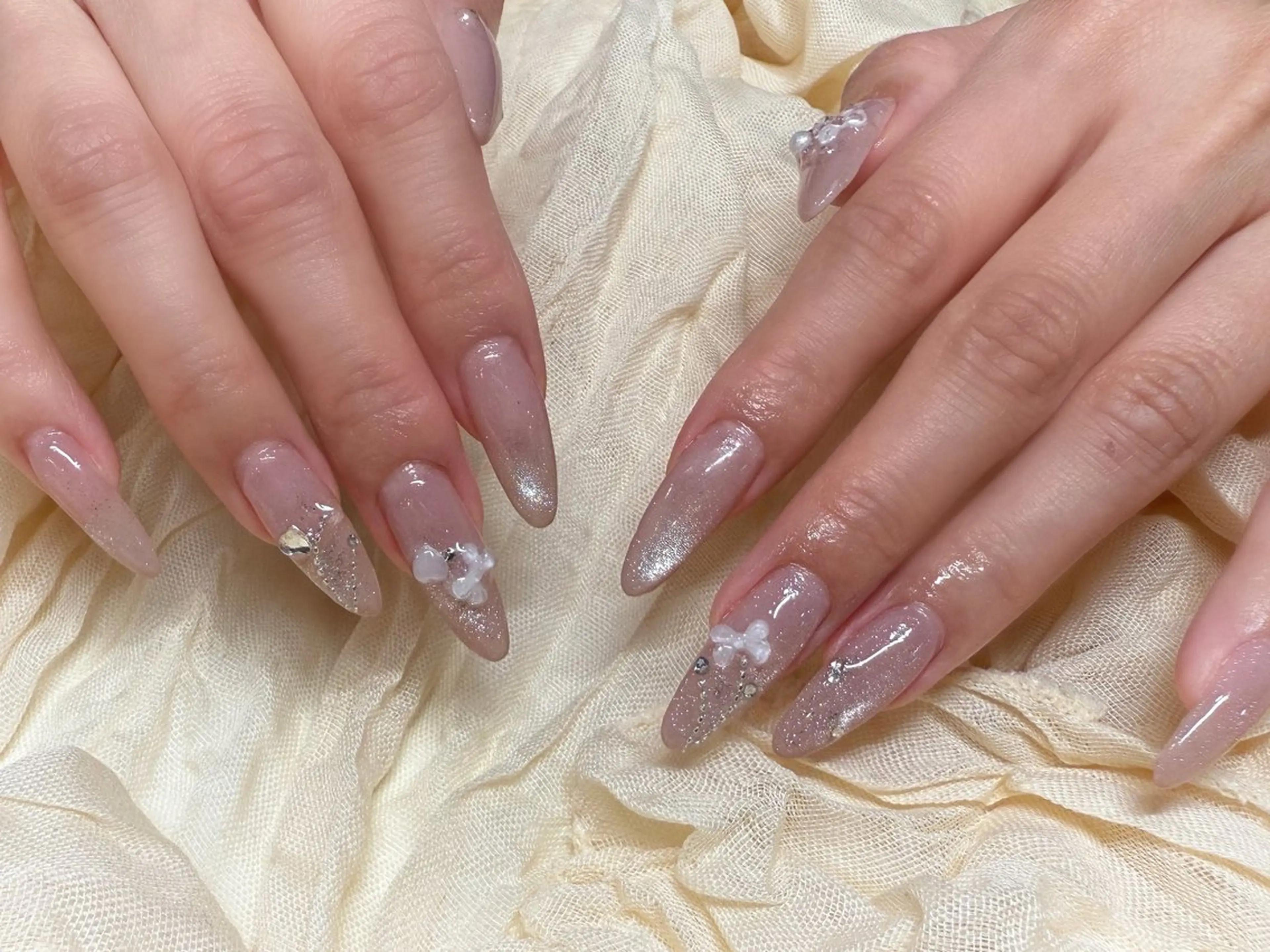 ネイル アートネイル マグネットネイル ハンドネイル Lino 中目黒🌙 sakiのネイルデザイン