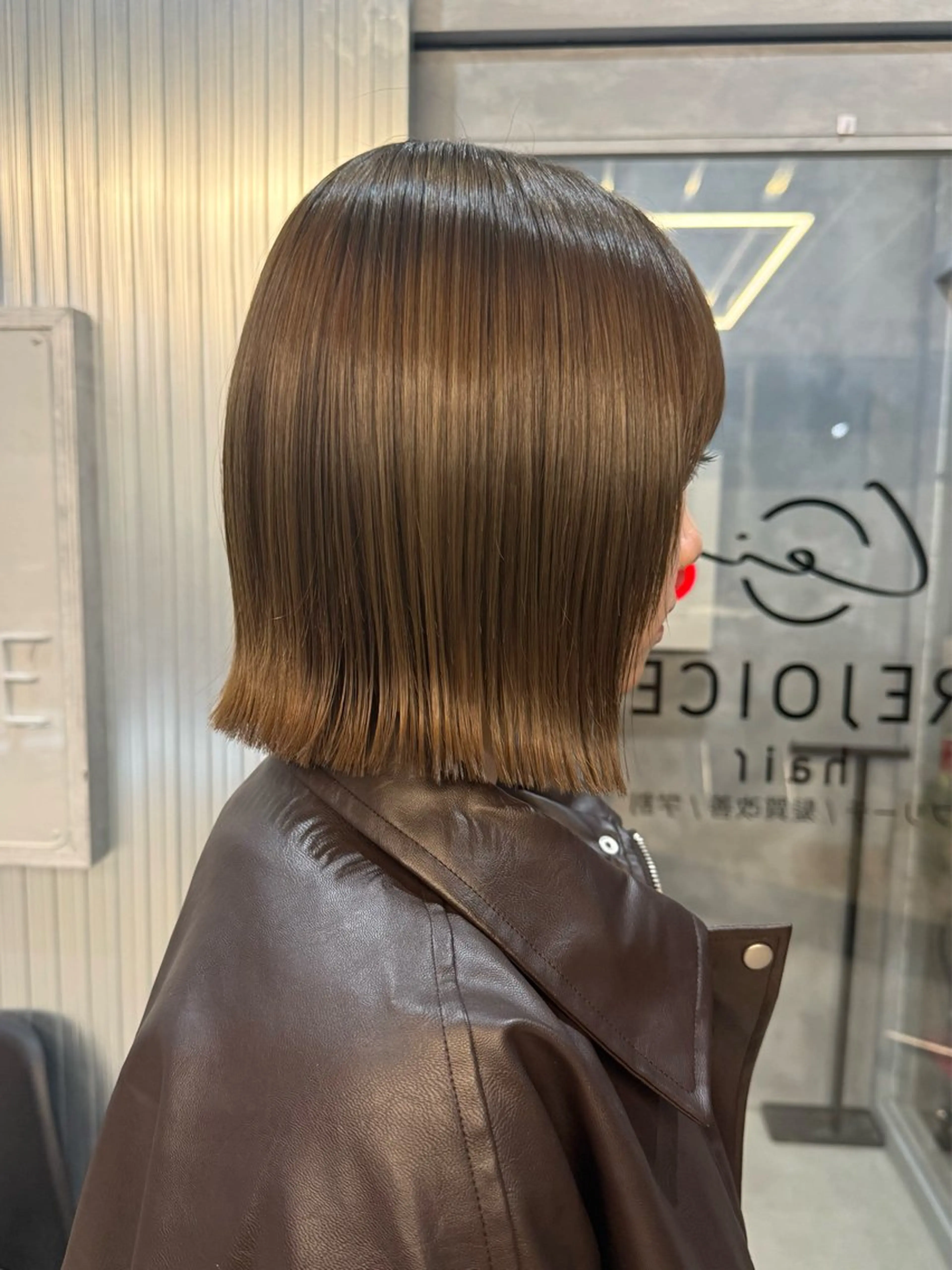 ショート カラー 切りっぱなしボブ ベージュカラー オリーブベージュ ボブ noa / 郡山ボブ ×透明感カラーのヘアスタイル