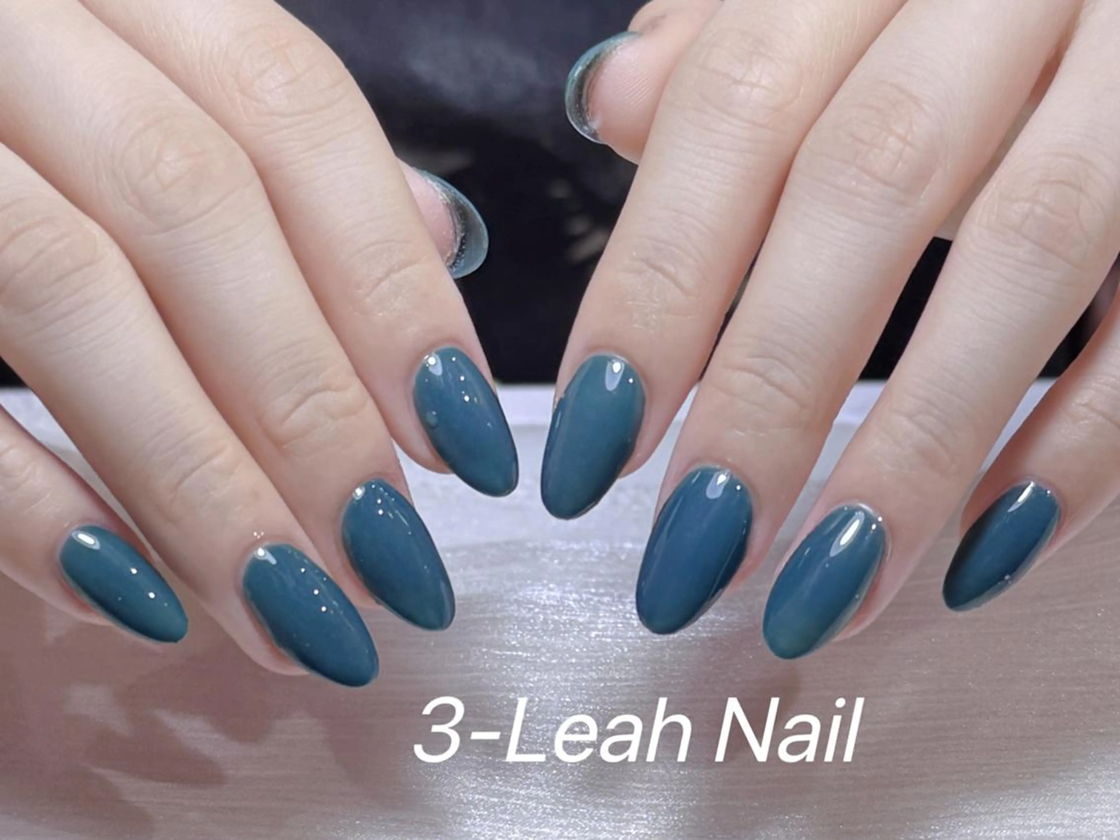 ミディアム ハンドネイル 💅 リリアのネイルデザイン