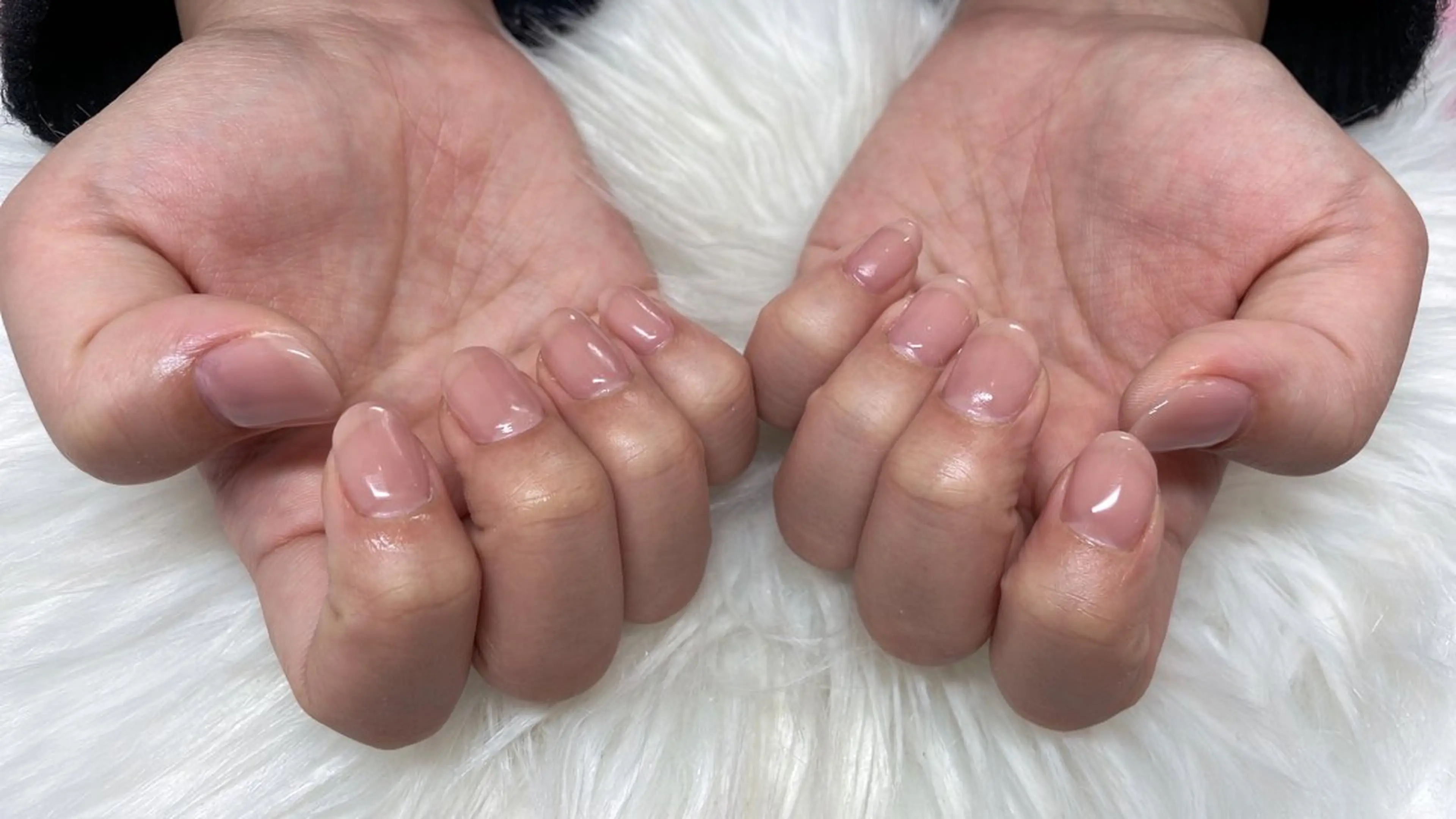 ネイル Amoureuse Satomiのネイルデザイン