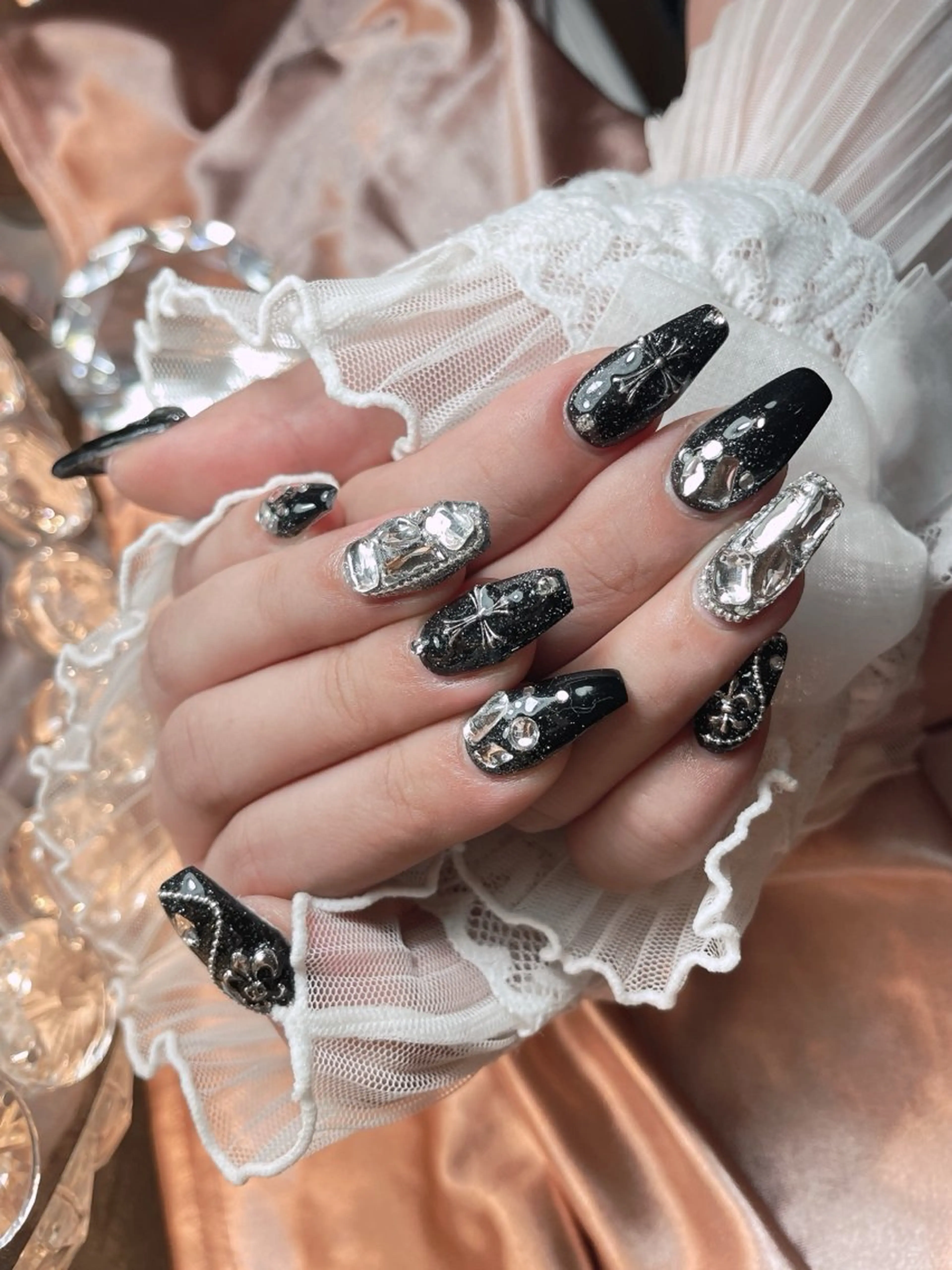 ネイル 23時まで❤︎韓国、 ワンホンネイルのネイルデザイン