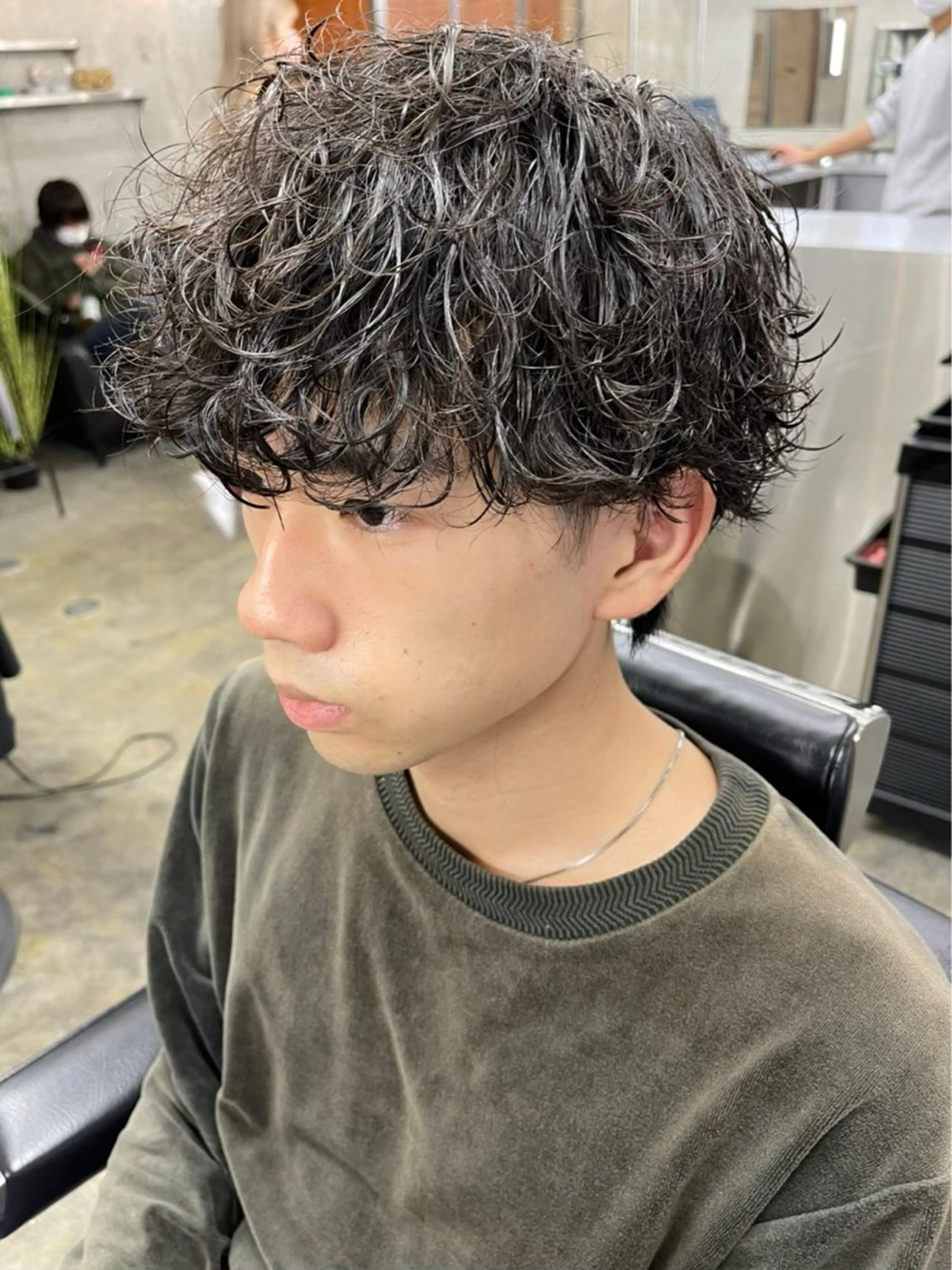 ショート パーマ職人DAIKI ツイスパ/波巻きのヘアスタイル