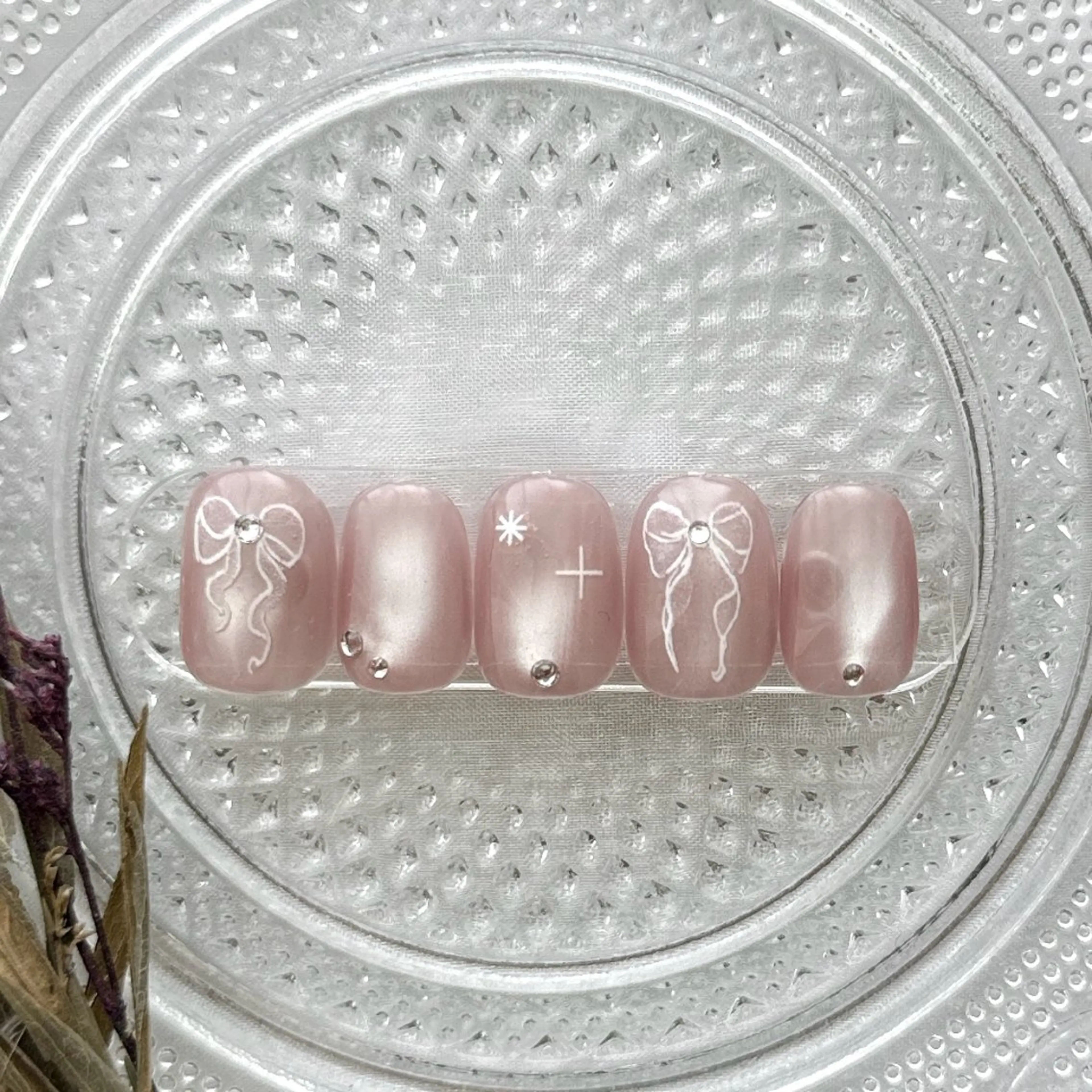 ネイル マグネットネイル ピンク リボン ハンドネイル peaberry nailのネイルデザイン