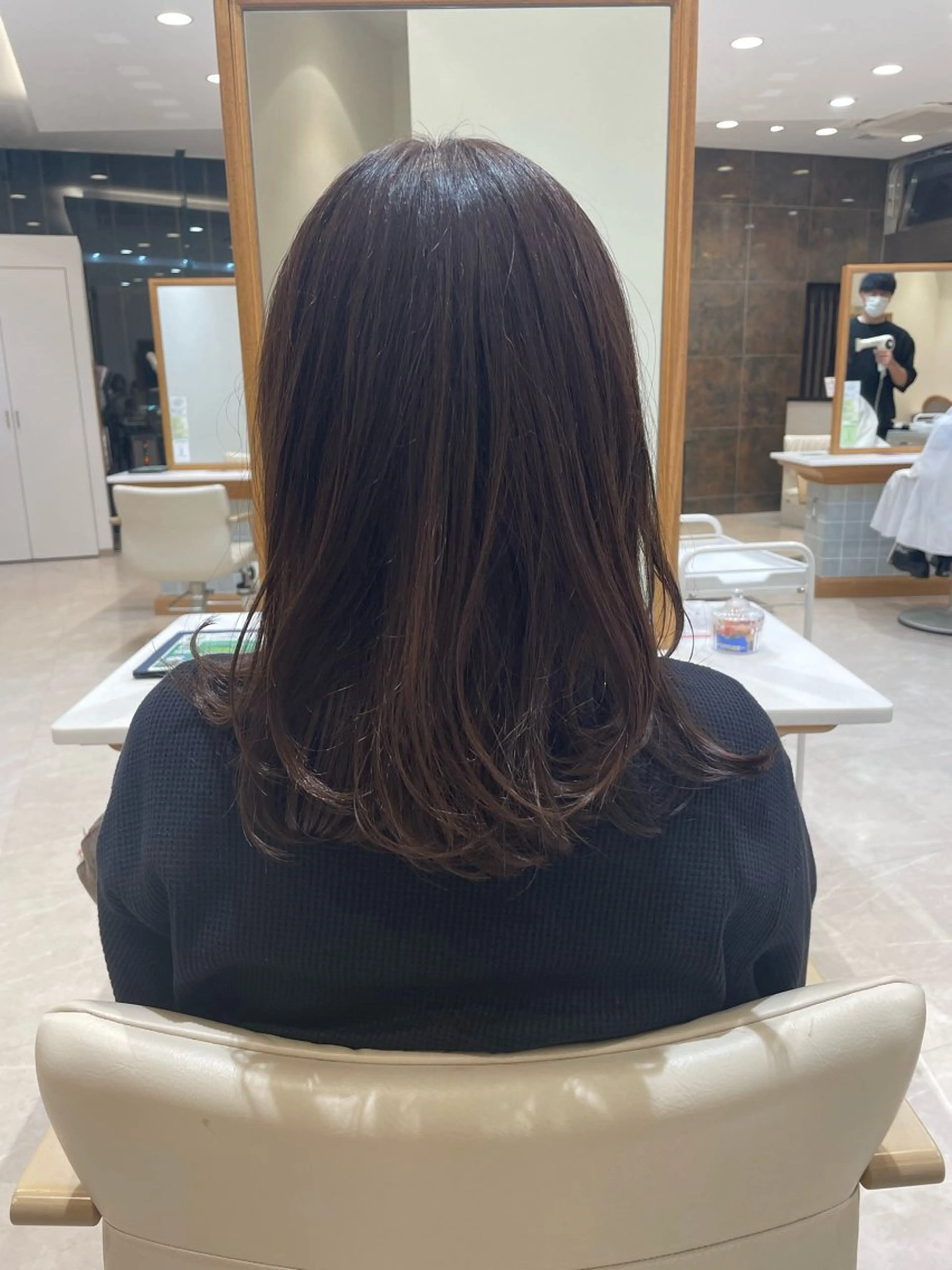 ロング パーマ ヘアカラー トリートメント 髪質改善ケア/透明感 カラー伊藤 千尋のヘアスタイル