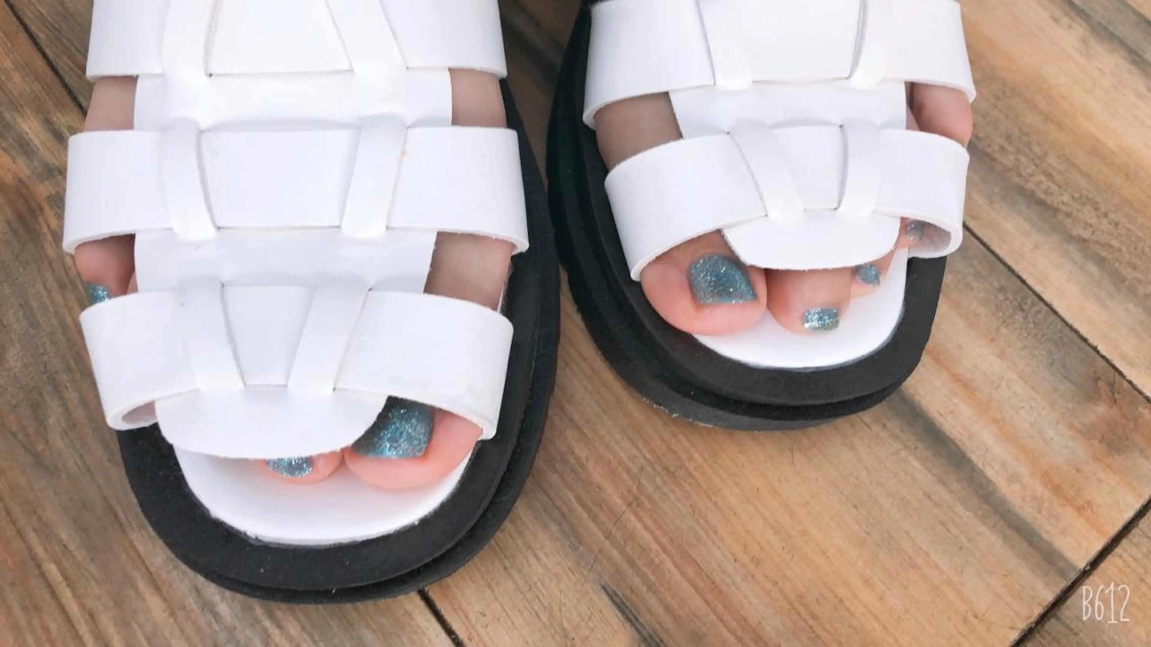 ネイル ブルー ラメ(グリッター) Alluring アルーリング中村のエステ・リラクイメージ