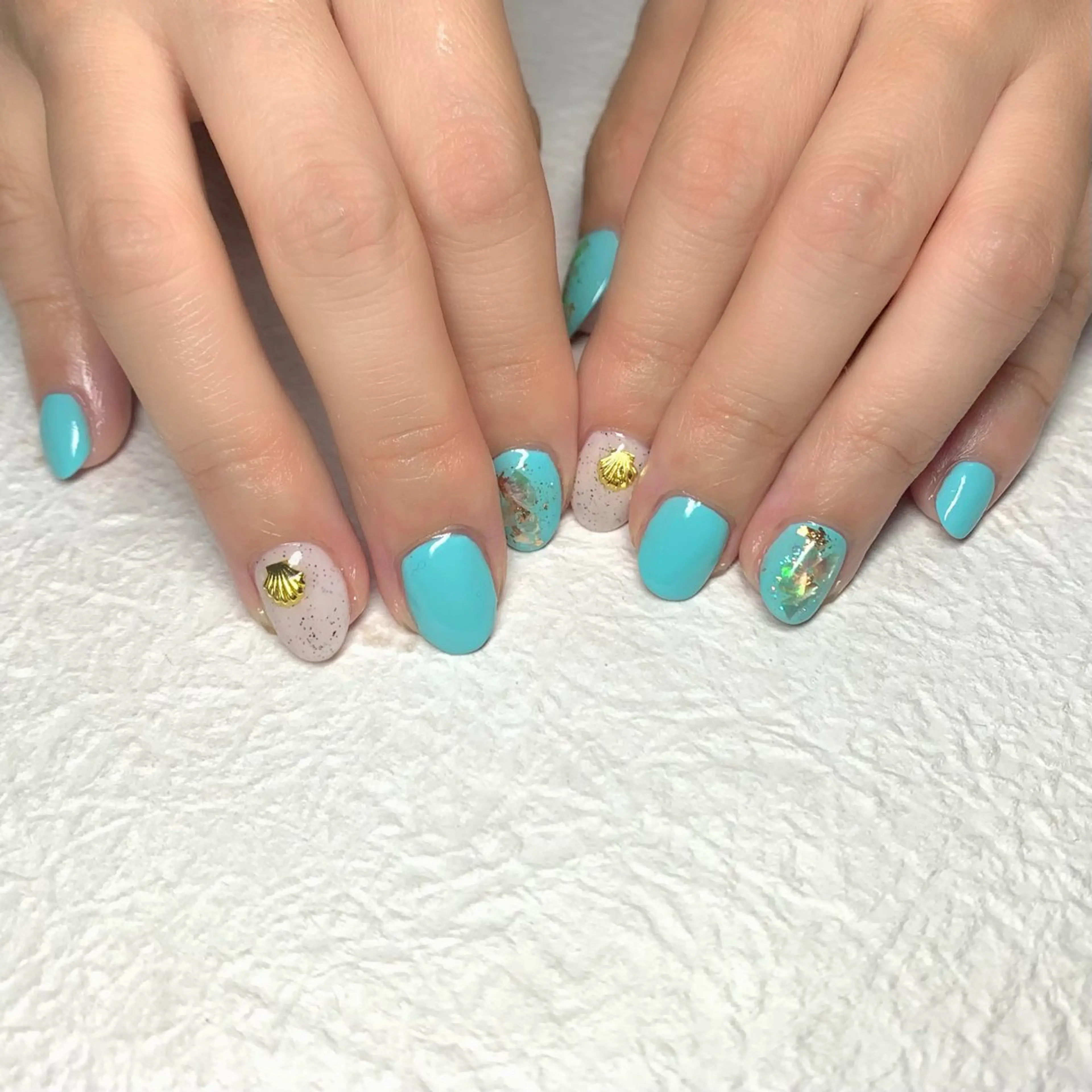 ネイル オフィスネイル ワンカラーネイル ショートネイル シンプルネイル 春ネイル 💌TO:ME トゥーミーネイル🌿のネイルデザイン