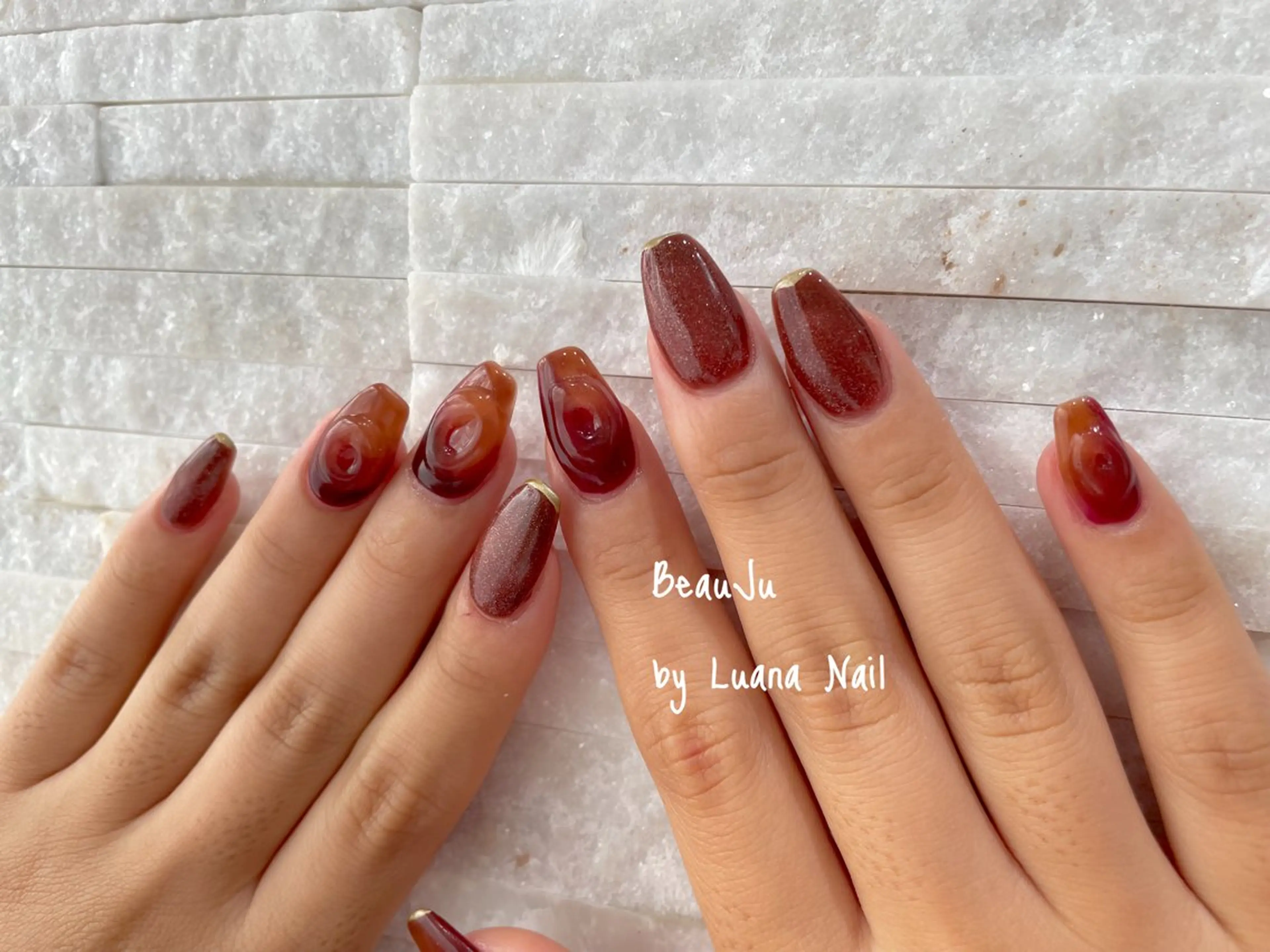 ネイル ミラーネイル ハンドネイル BeauJu by Luana Nailのネイルデザイン