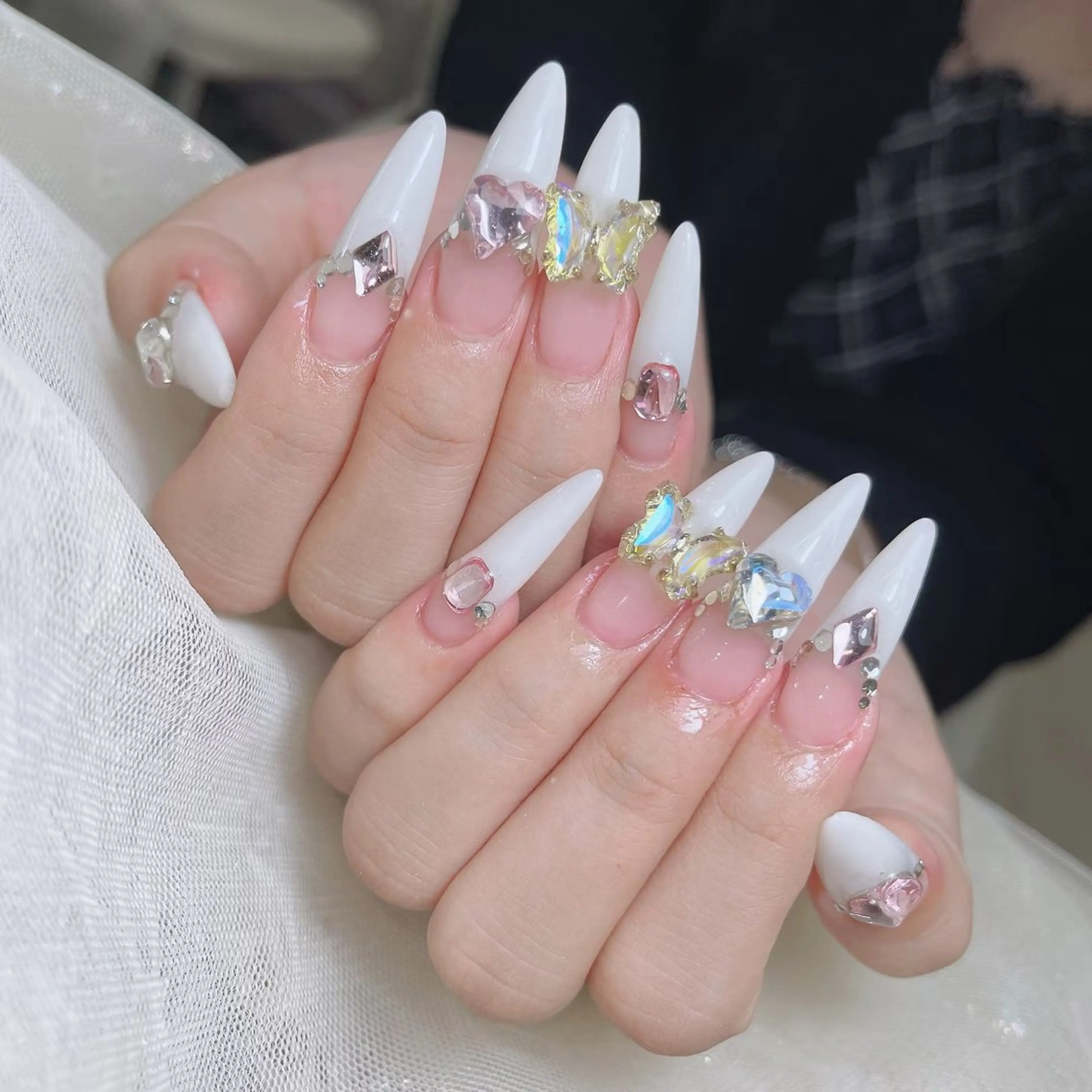 ネイル ハンドネイル Queens マオのネイルデザイン