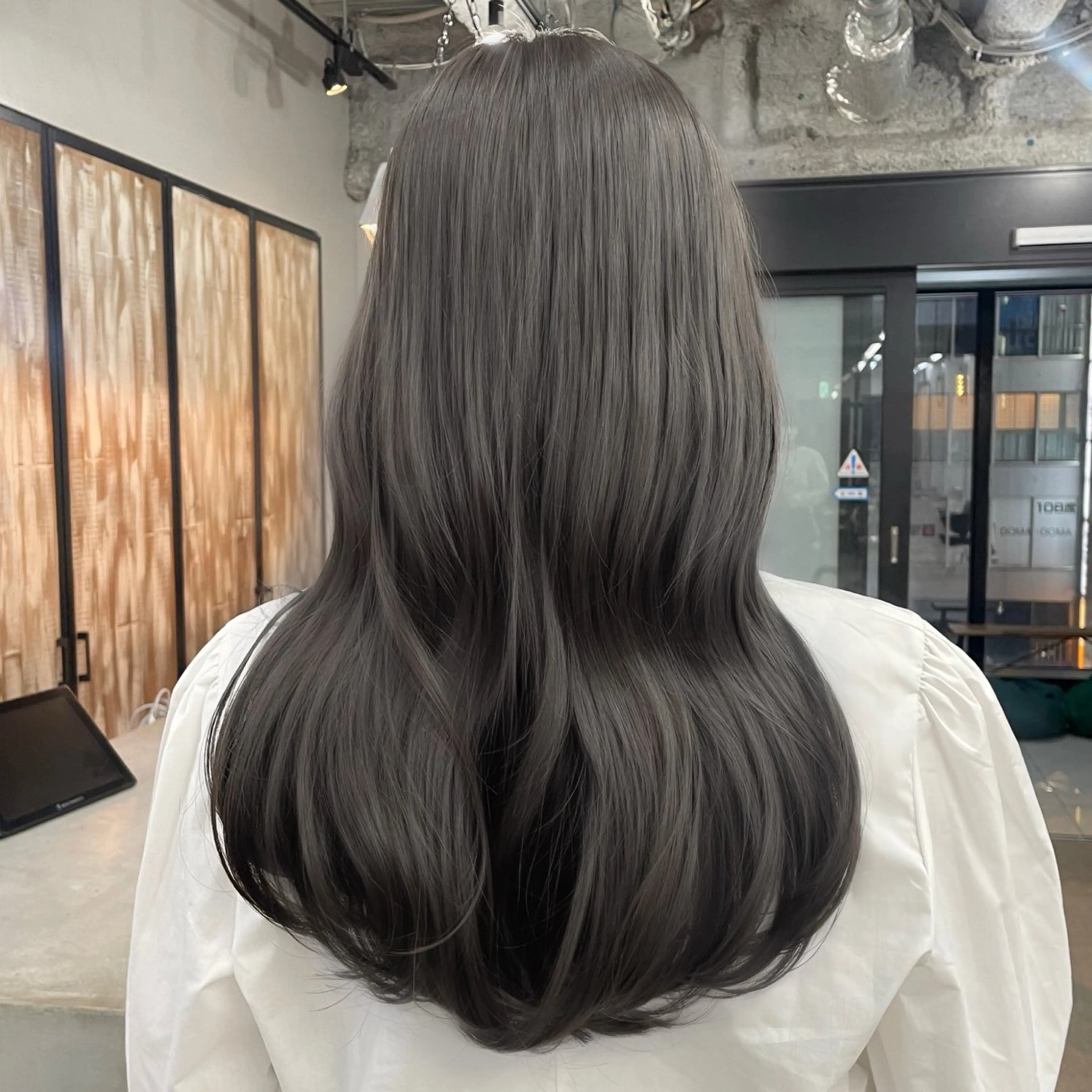 ロング カラー 新宿/韓国ヘア/ 髪質改善ストレートのヘアスタイル
