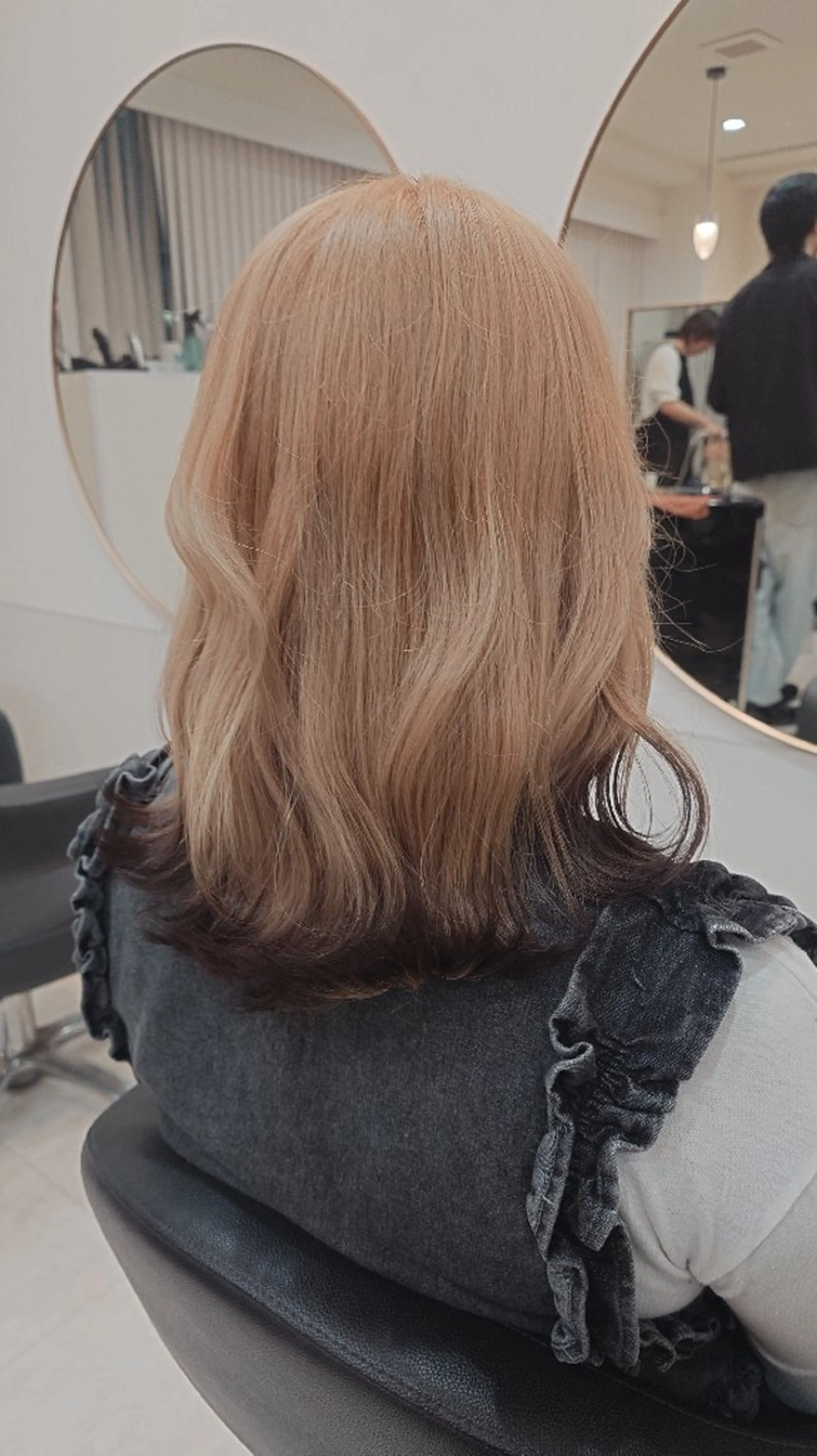 セミロング ヘアカラー 東梅田/艶カラー/ 大貫一輝のヘアスタイル