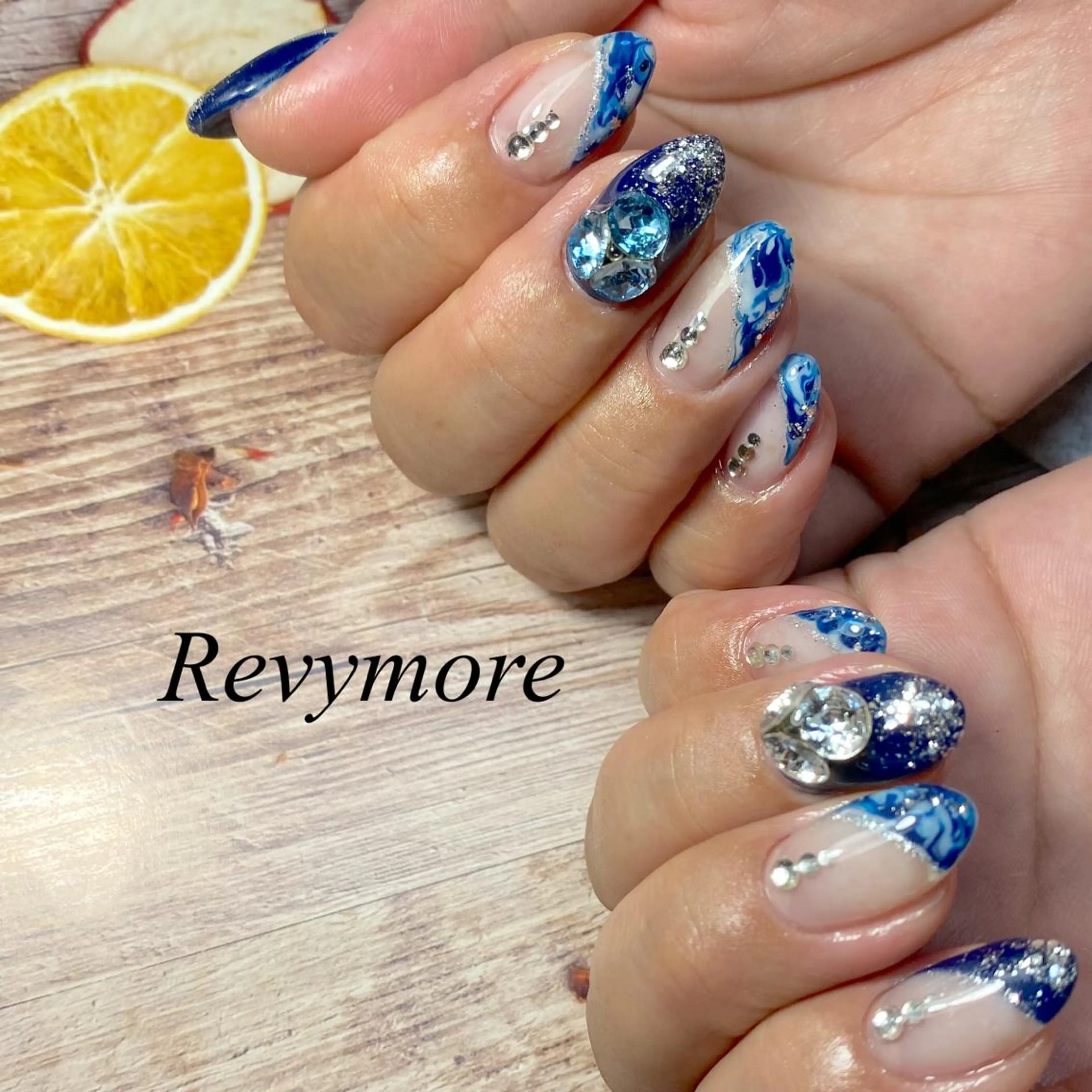 ミディアム ネイル フレンチネイル ジェルネイル ニュアンスネイル オフィスネイル シンプルネイル nail salon Revymore所属・nail salon Revymoreのネイルデザイン