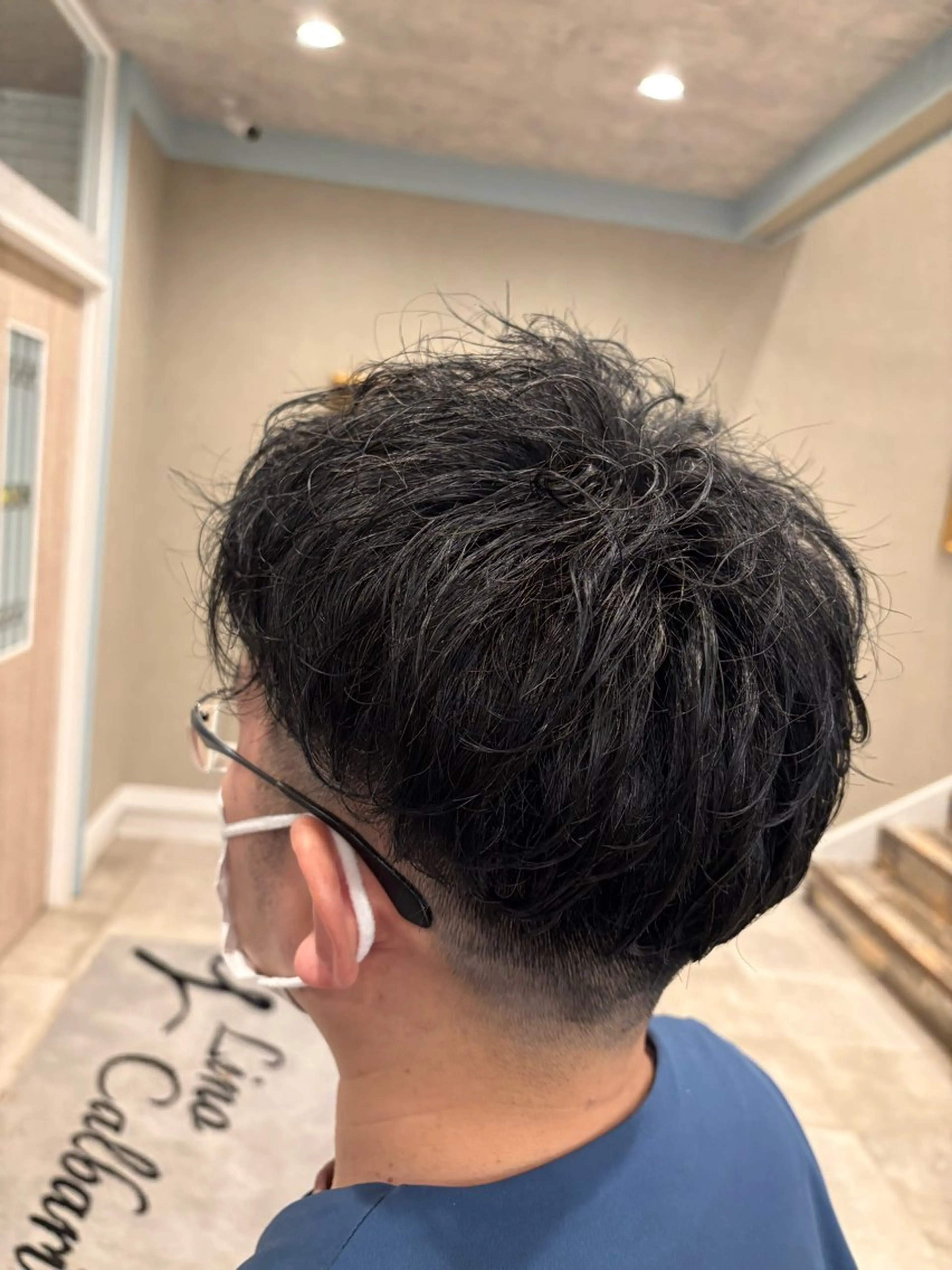 ショート くせ毛 パーマ Calbari 鎌田美歩のヘアスタイル