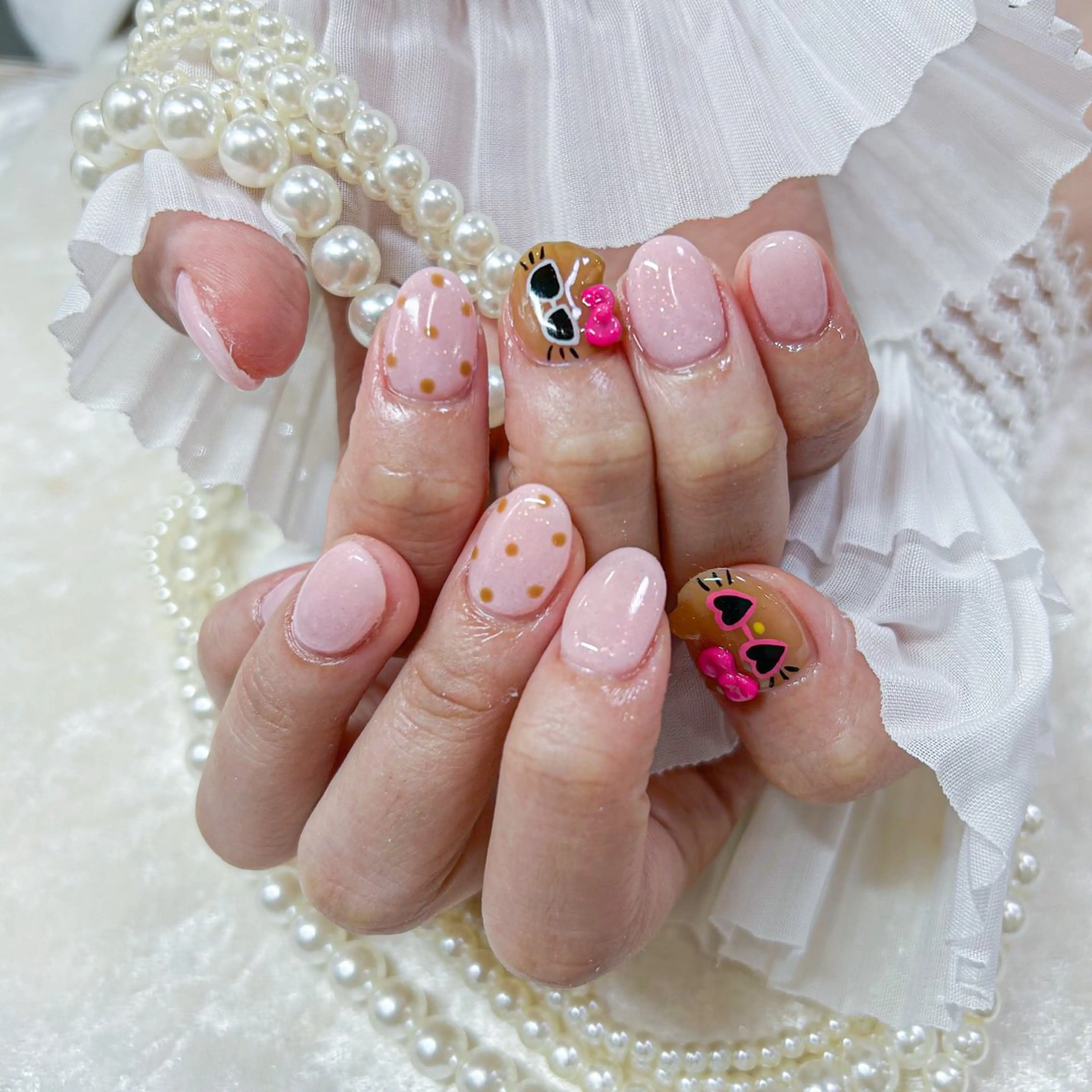 ネイル アートネイル 長さ出し フットネイル 韓国ネイル マグネットネイル ハンドネイル Minami 🍓のネイルデザイン