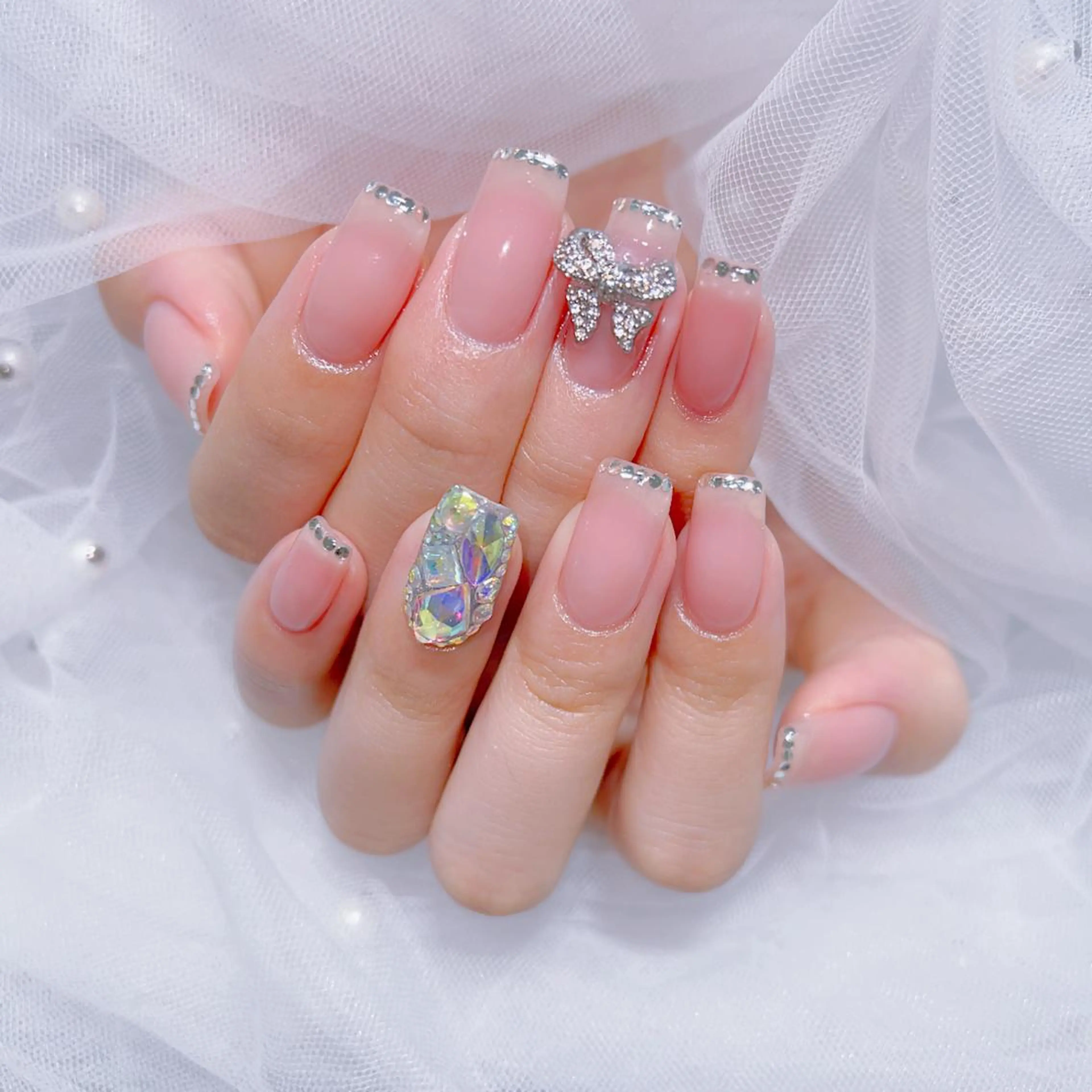 ネイル ハンドネイル Queens ciciのネイルデザイン