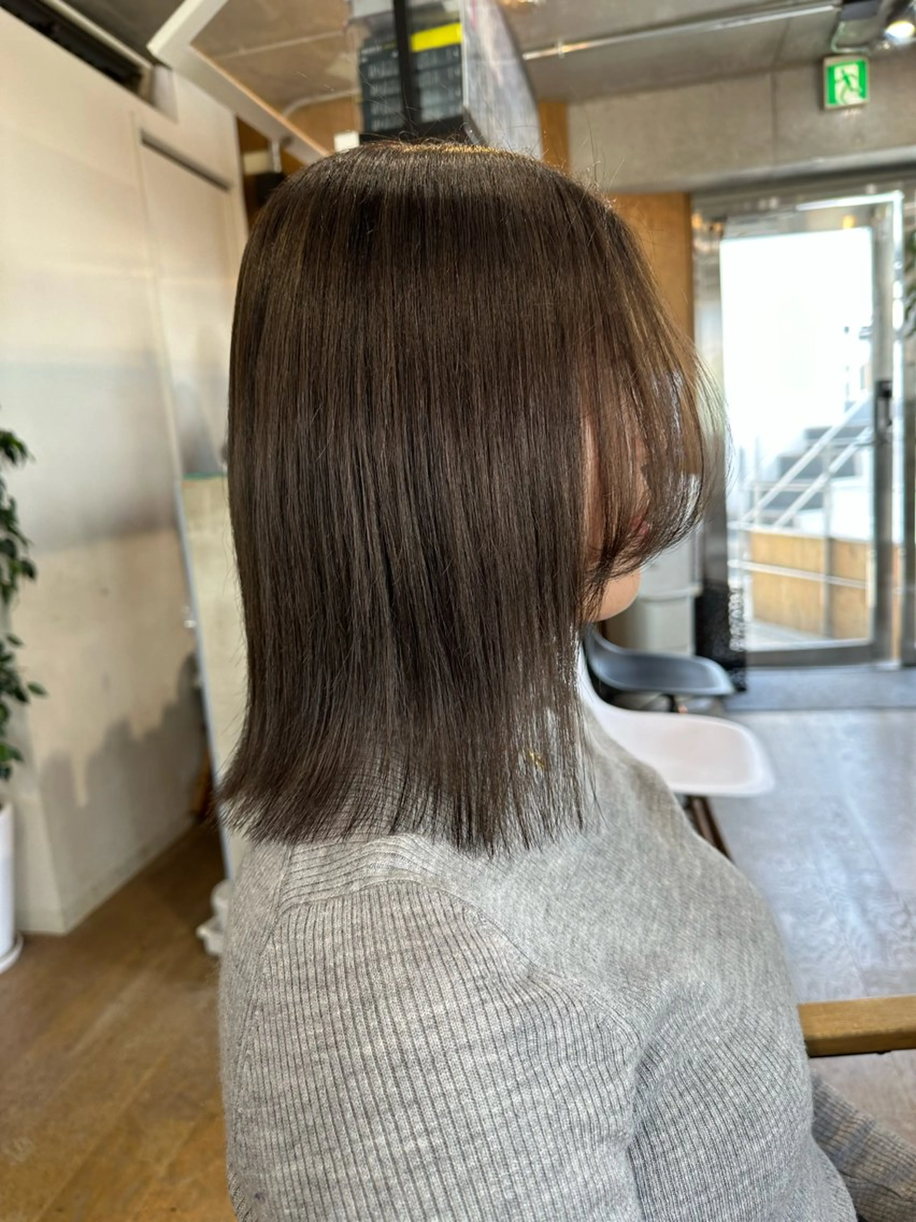 ミディアム カラー アディクシーカラー ブリーチ ケアブリーチ ダブルカラー イヤリングカラー DAIKIベージュ 🍂レイヤーカットのヘアスタイル