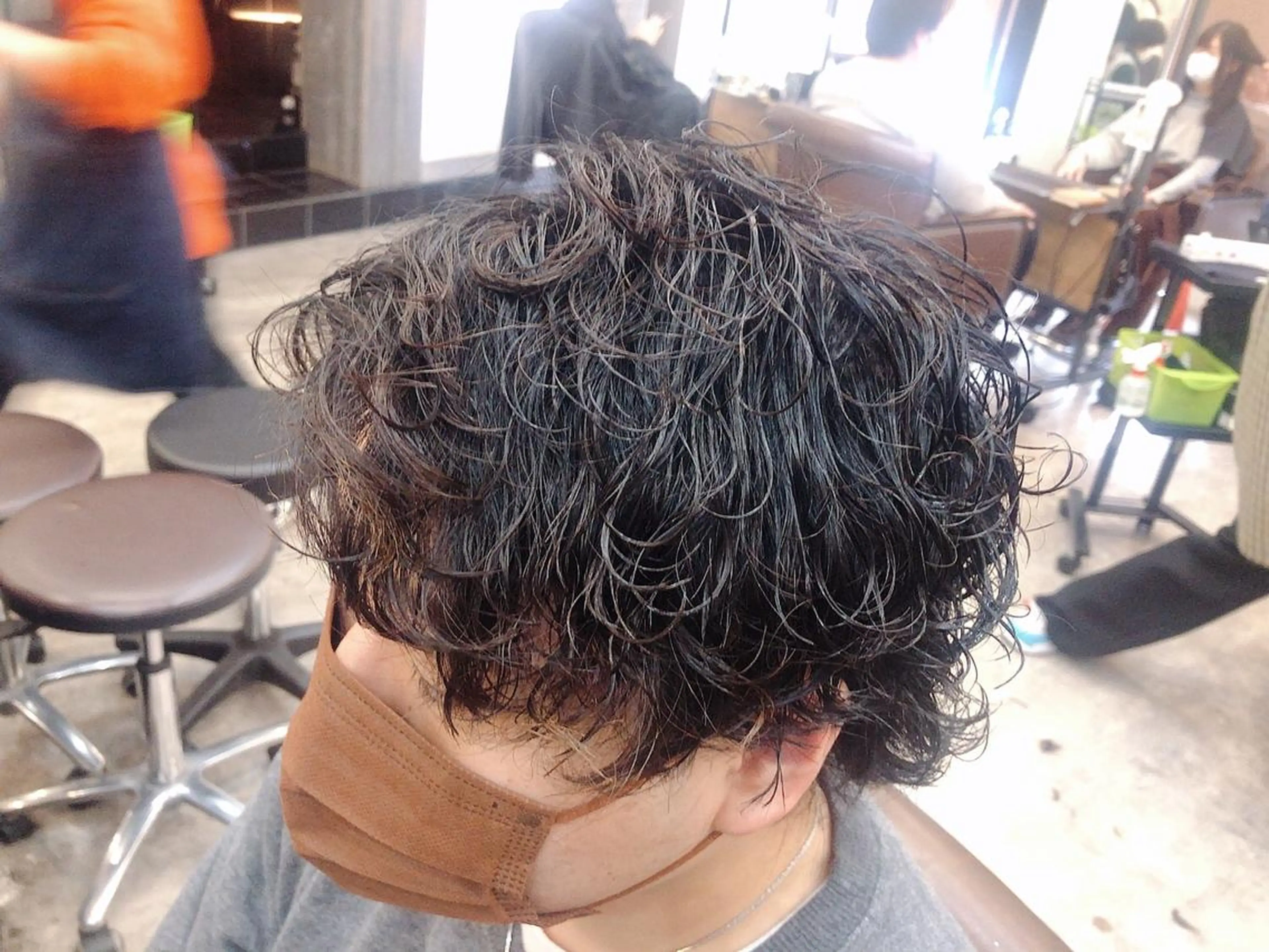 パーマ メンズ アップバング 波巻きパーマ ケイゴ【店長】 メンズパーマ特化のヘアスタイル