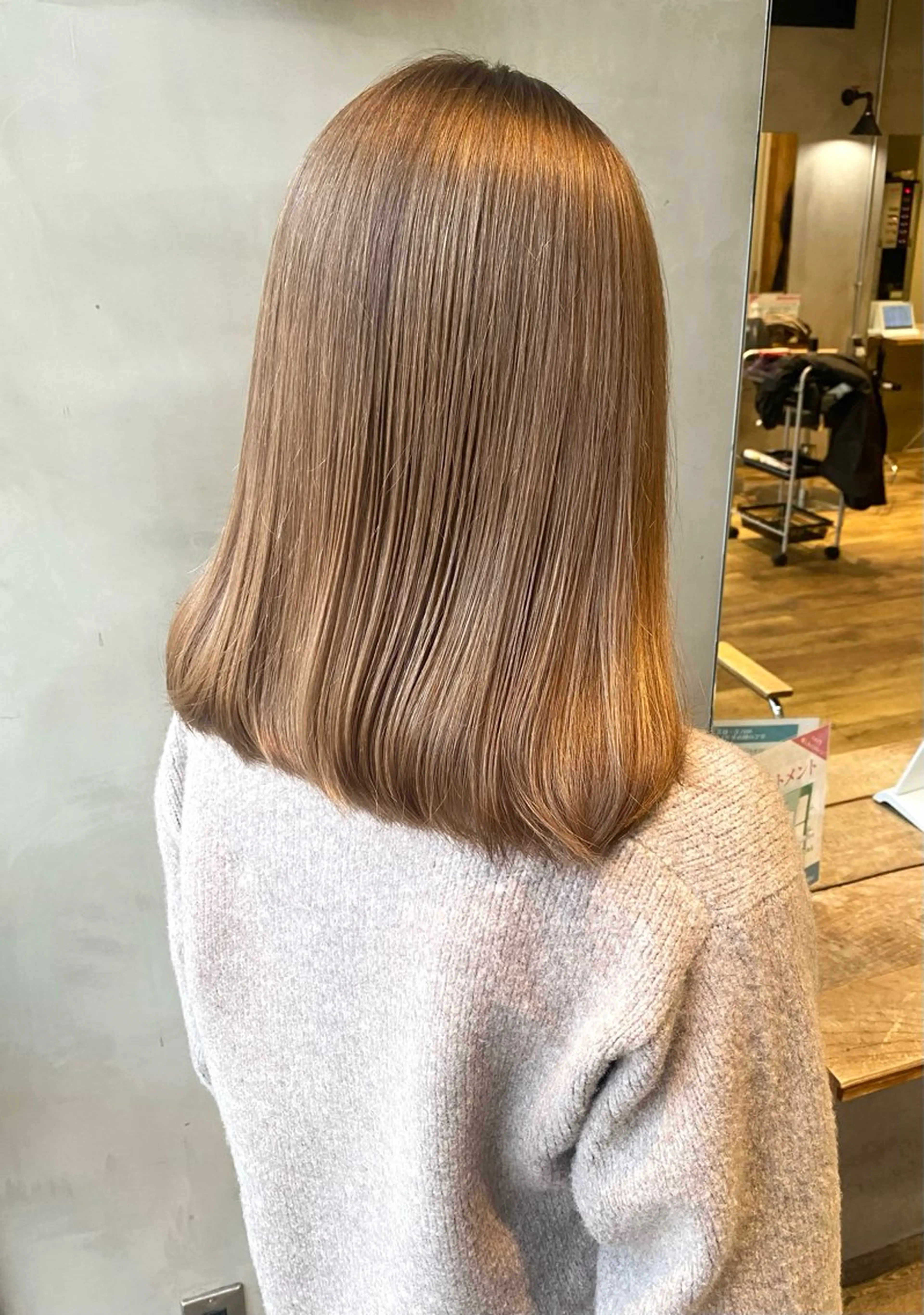 ミディアム カット ヘアカラー 井上 麻帆のヘアスタイル