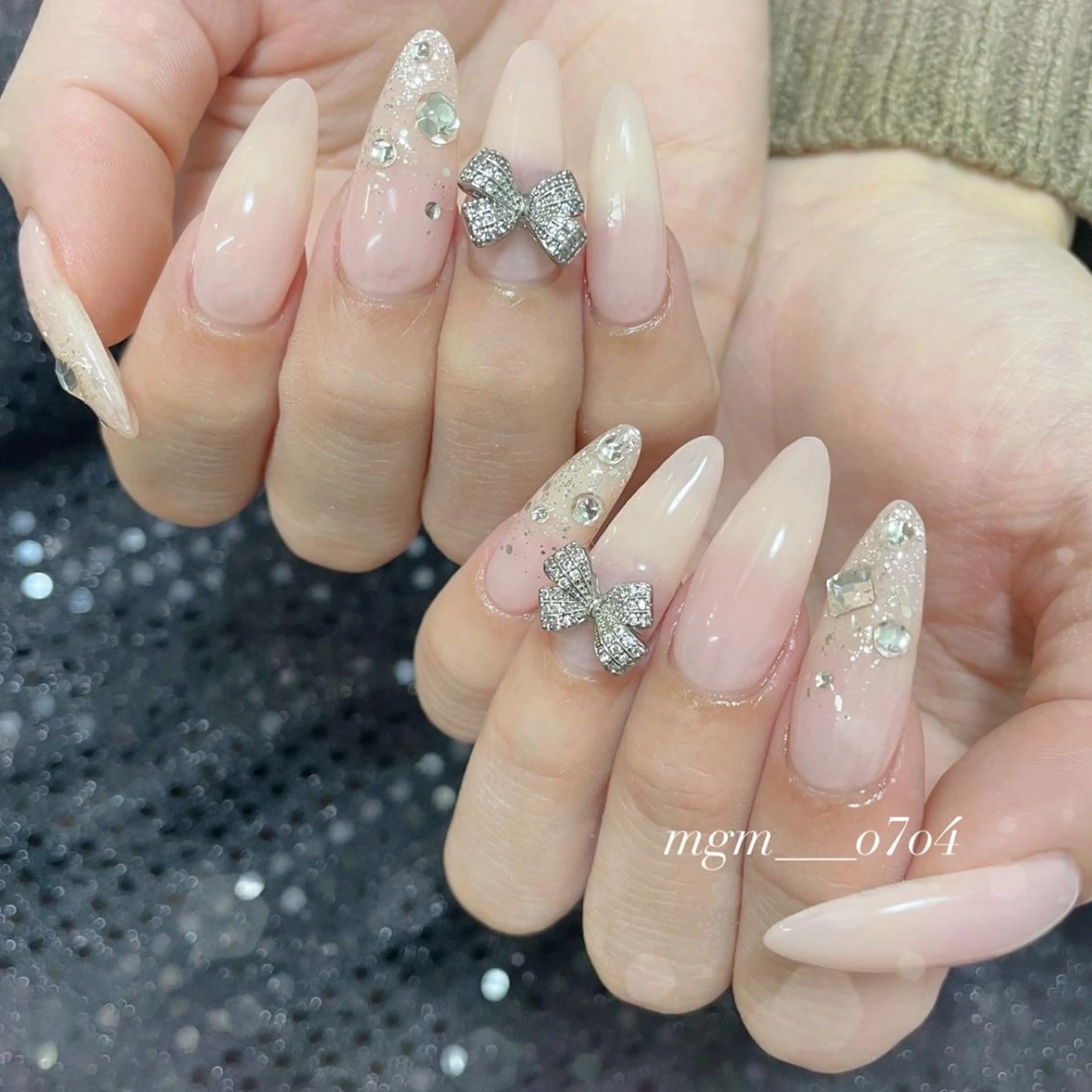 ネイル リボン ハンドネイル ハンドケア MoON...❤︎ MeGuのネイルデザイン