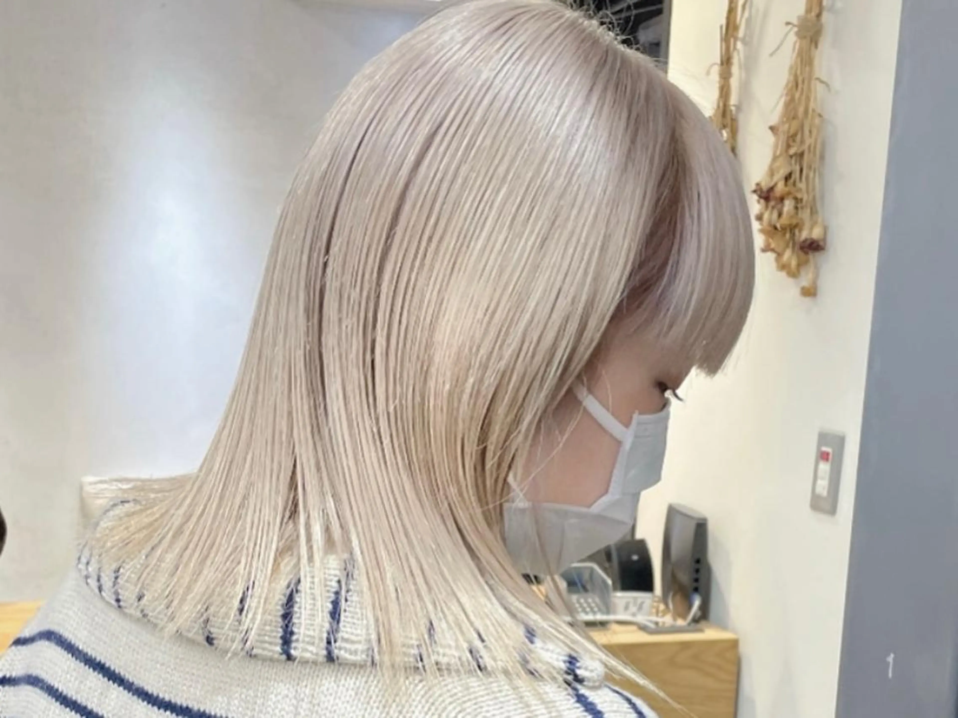 セミロング カラー ヘアカラー 梅田韓国ヘア kiara🩷彡のヘアスタイル