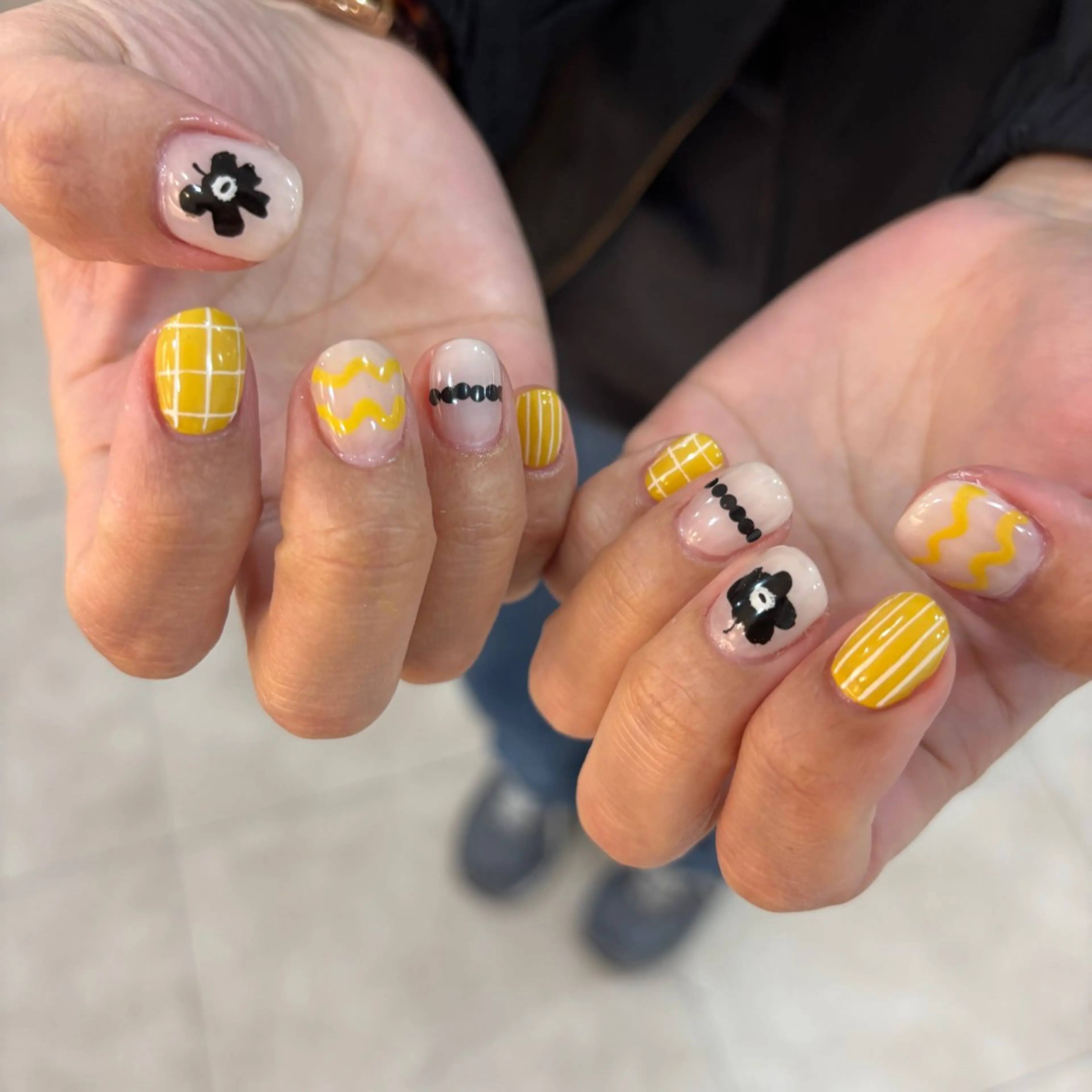 ネイル ハンドネイル フットネイル 栗田 ゆう子のネイルデザイン