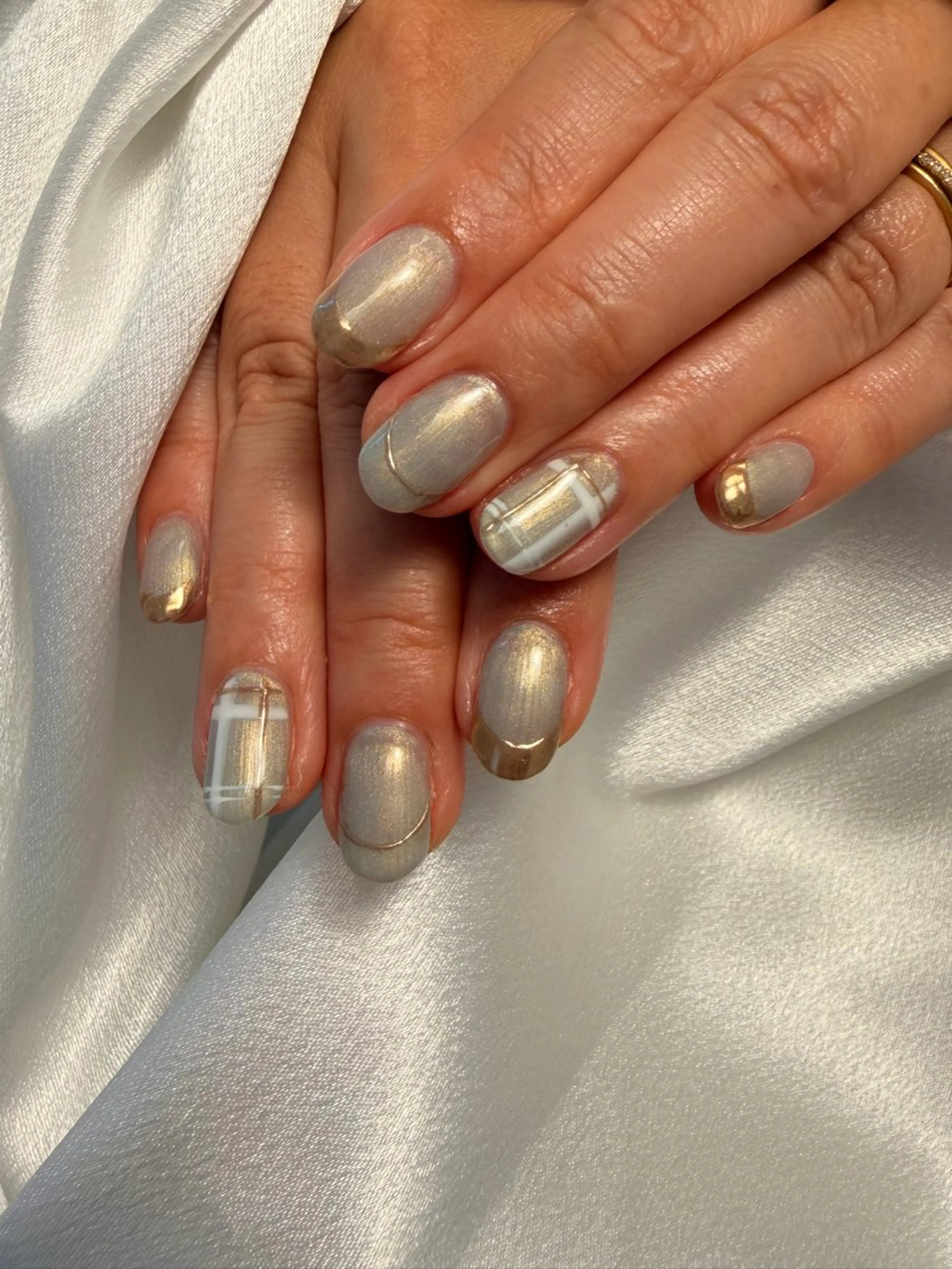 ネイル ハンドネイル nail salon BrooChillのネイルデザイン