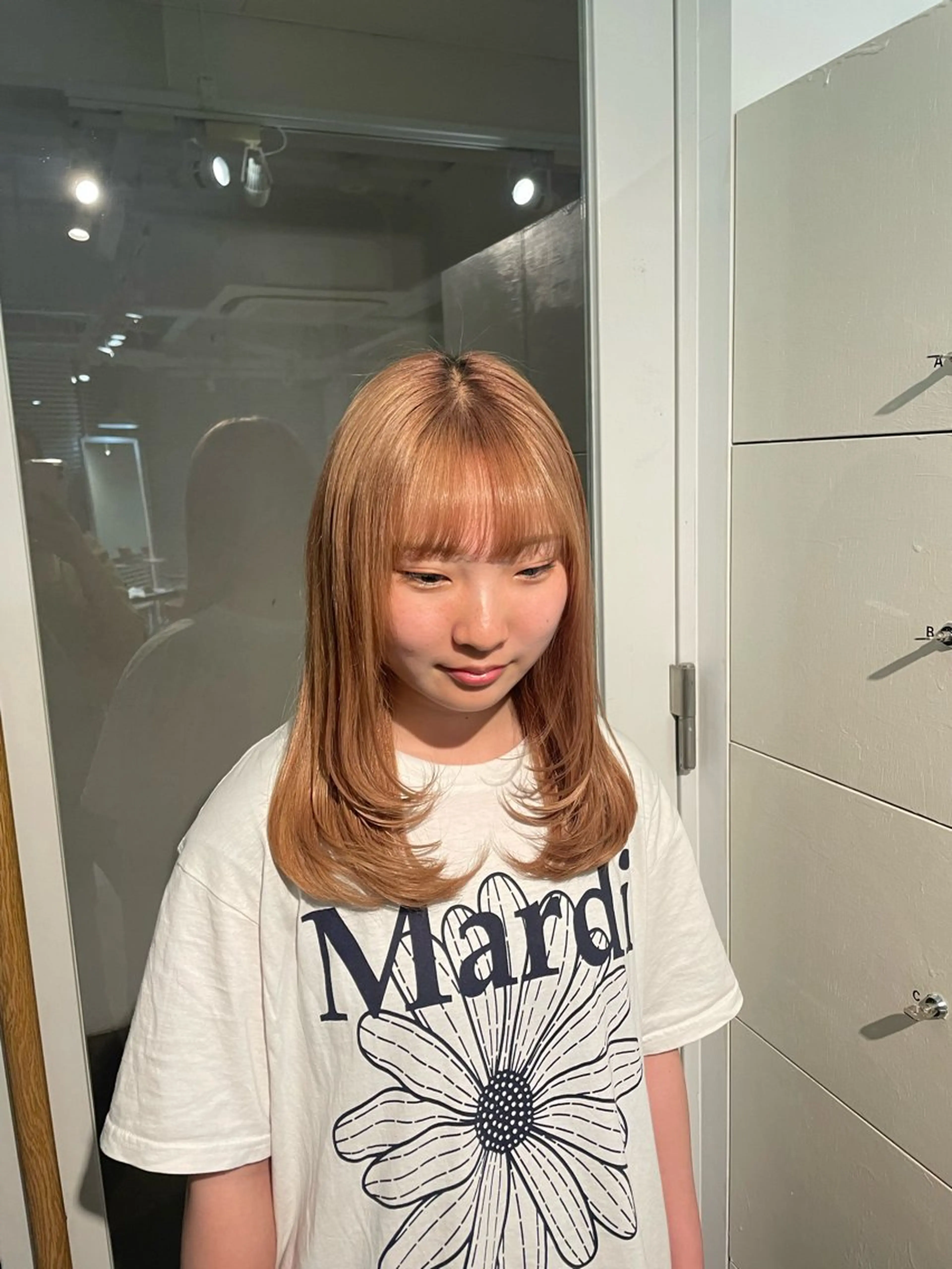 ロング 顔まわりレイヤー レイヤーカット ayano 🌱のヘアスタイル
