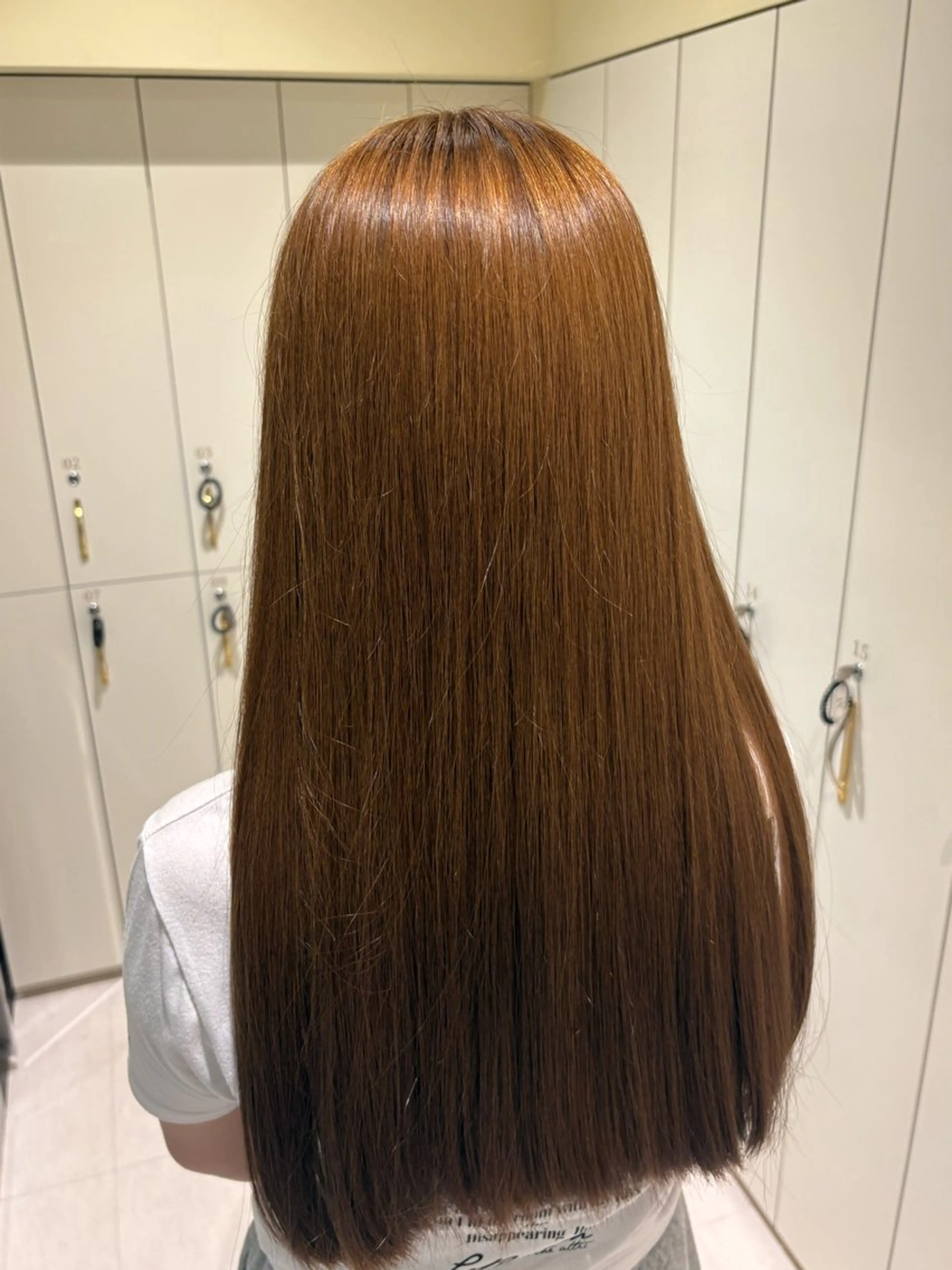 カラー 小林 梨穂菜のヘアスタイル