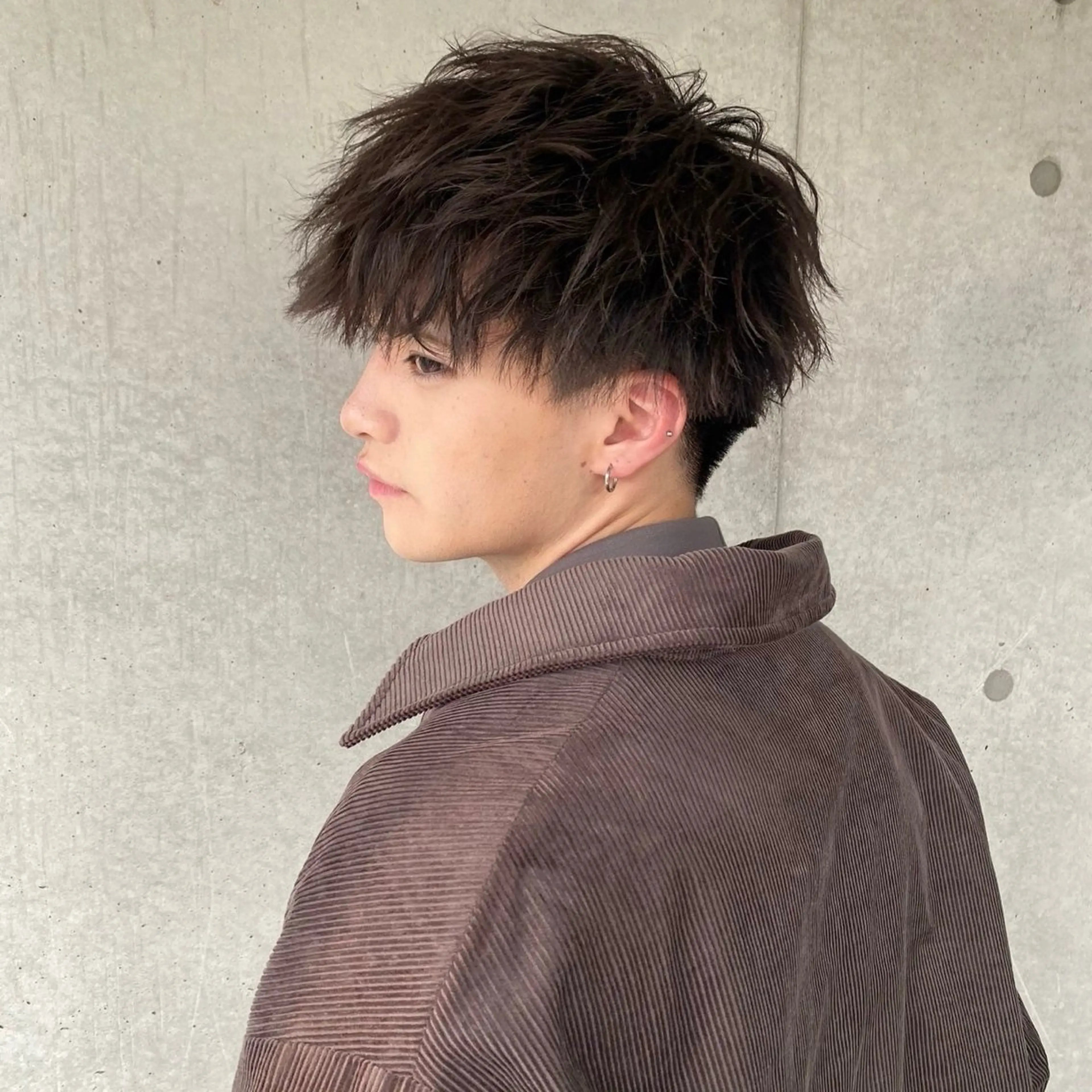 ショート カラー パーマ メンズ メンズハイライト メンズパーマ ツイストスパイラルパーマ 波巻きパーマ ハイライトカラー 🔥 メンズ 特化🔥RAIのヘアスタイル