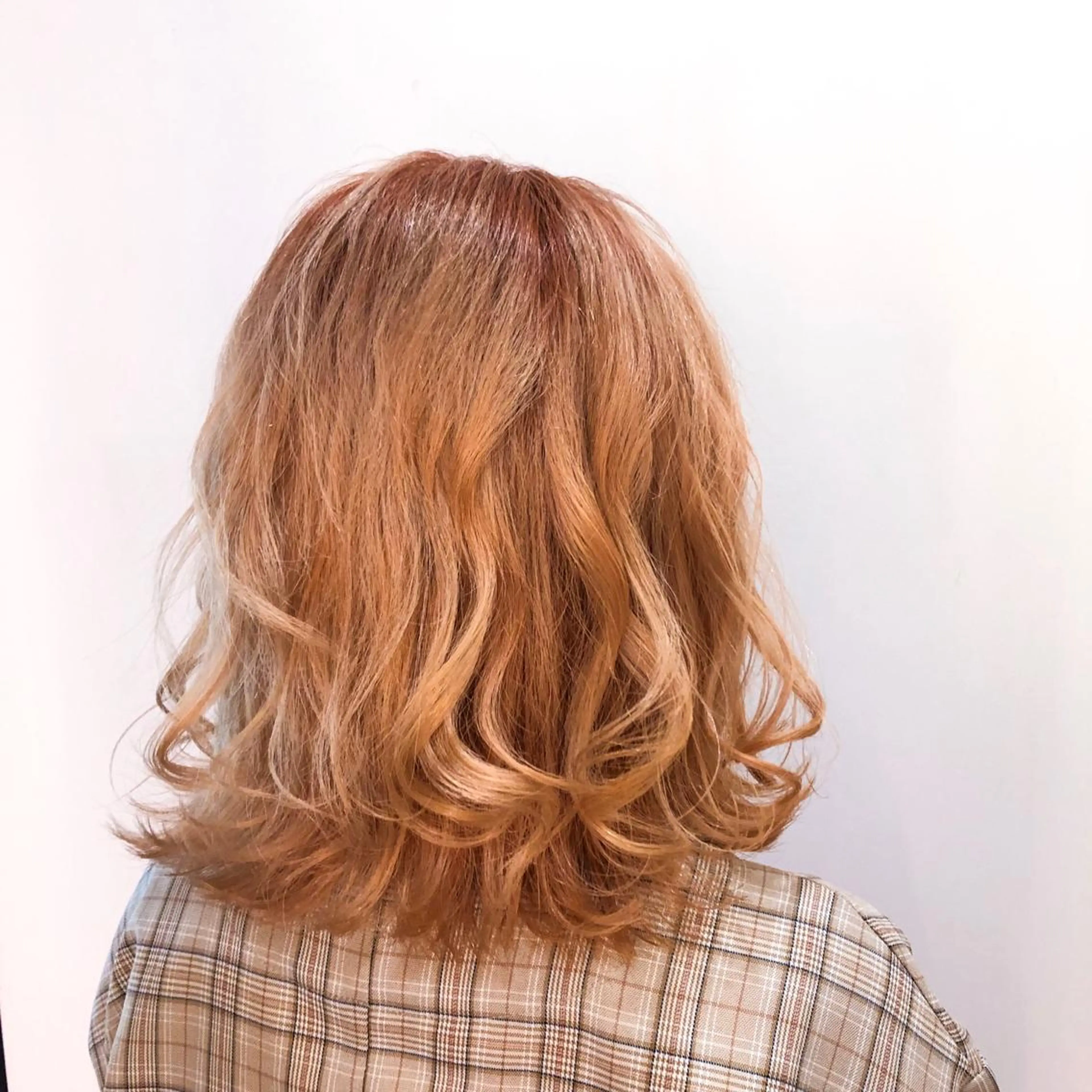 カラー ハイトーンカラー 外ハネボブ♡ YUIのヘアスタイル