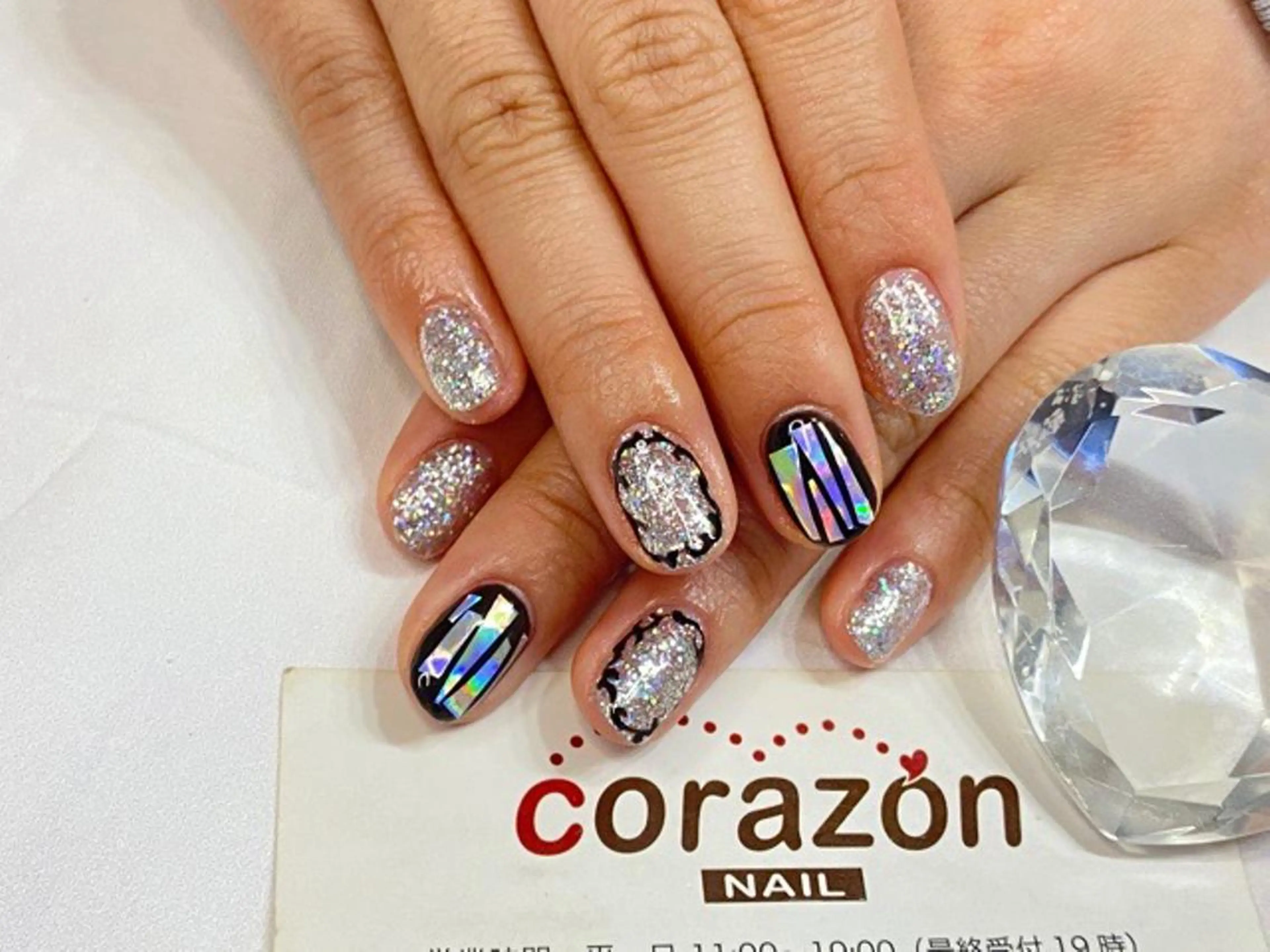 ネイル シルバー corazon所属・ネイリスト aicoのネイルデザイン