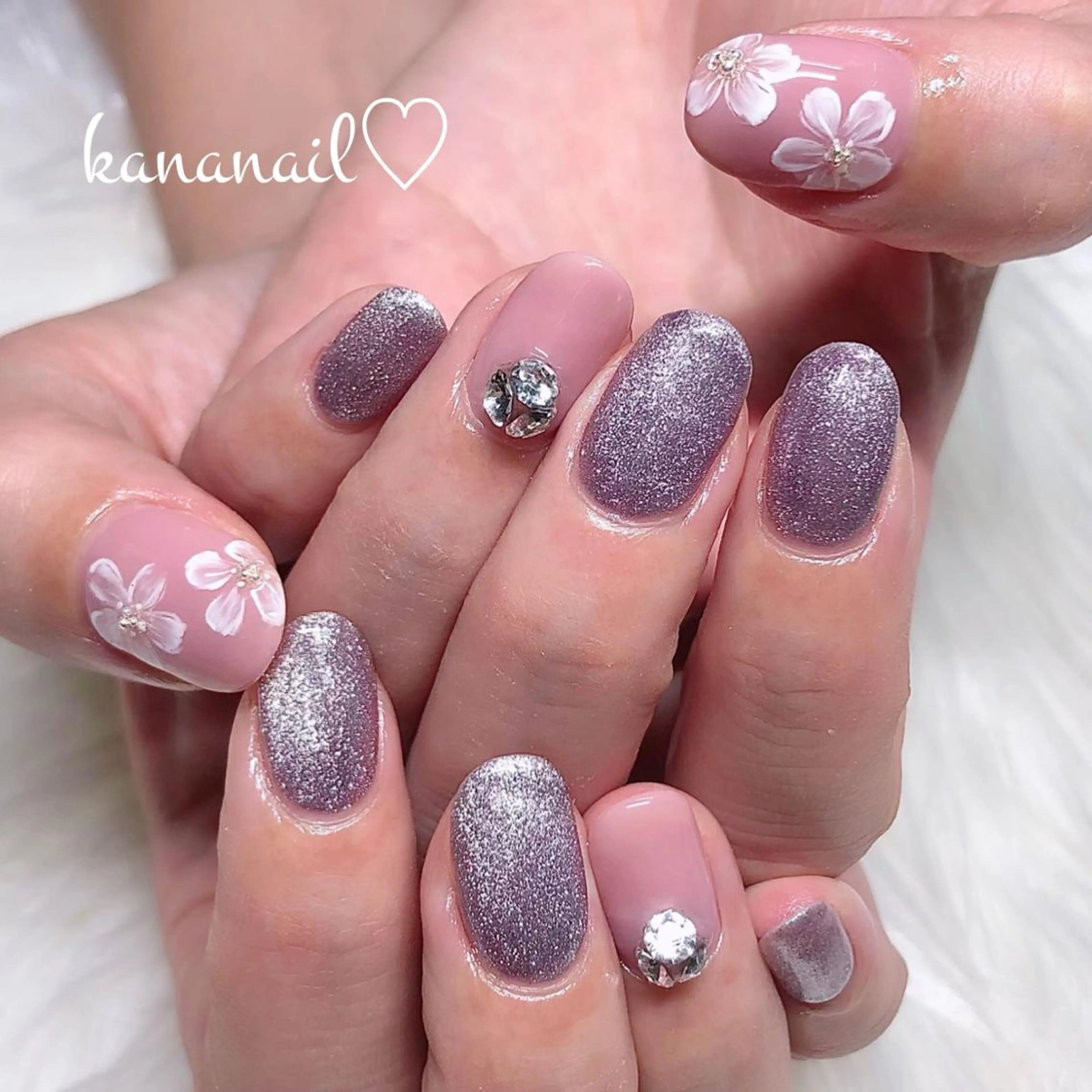 ネイル アートネイル フラワーネイル ミディアムネイル kananail ♡のネイルデザイン