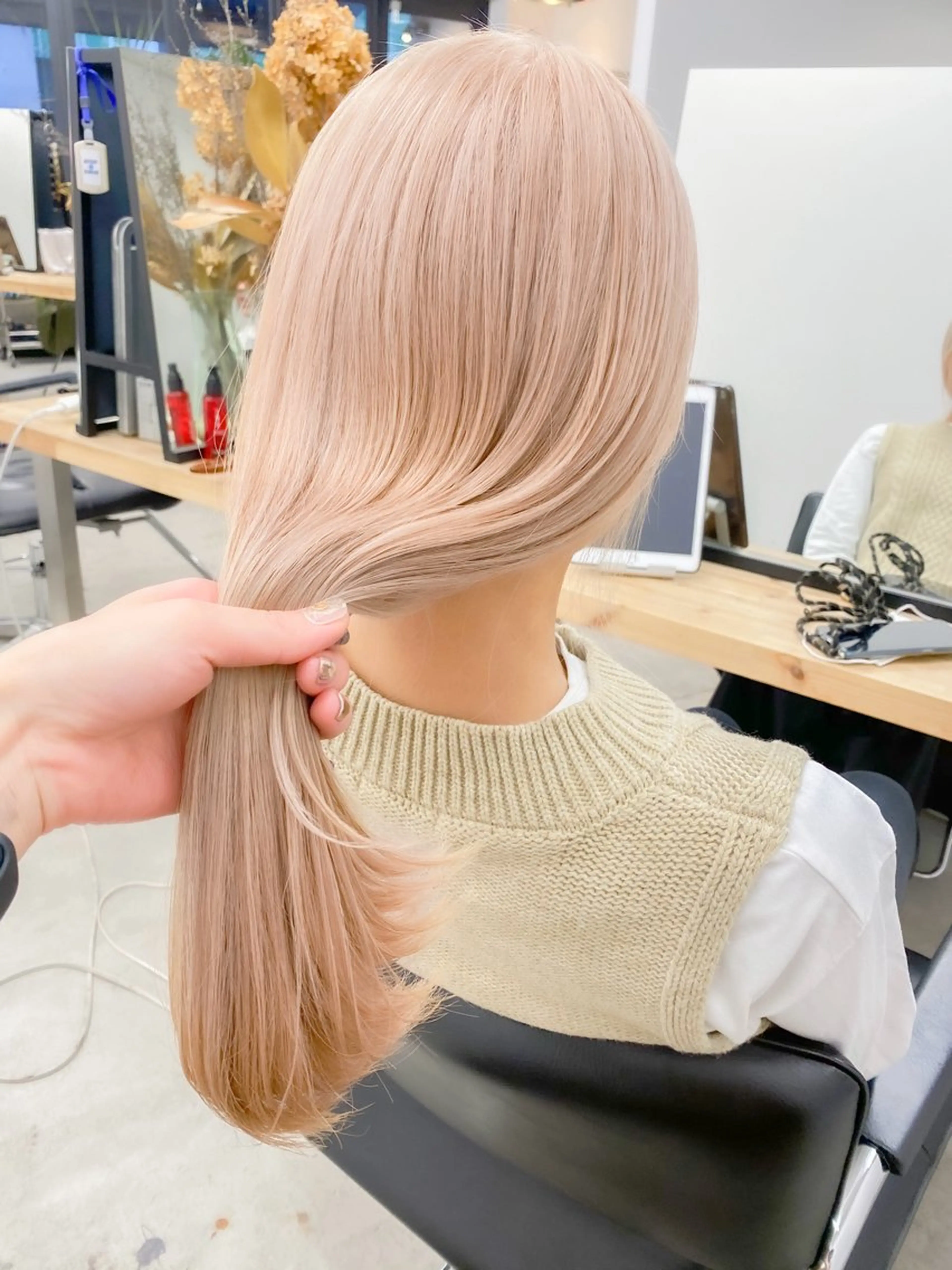 カラー ヘアカラー 瀬戸 杏珠のヘアスタイル