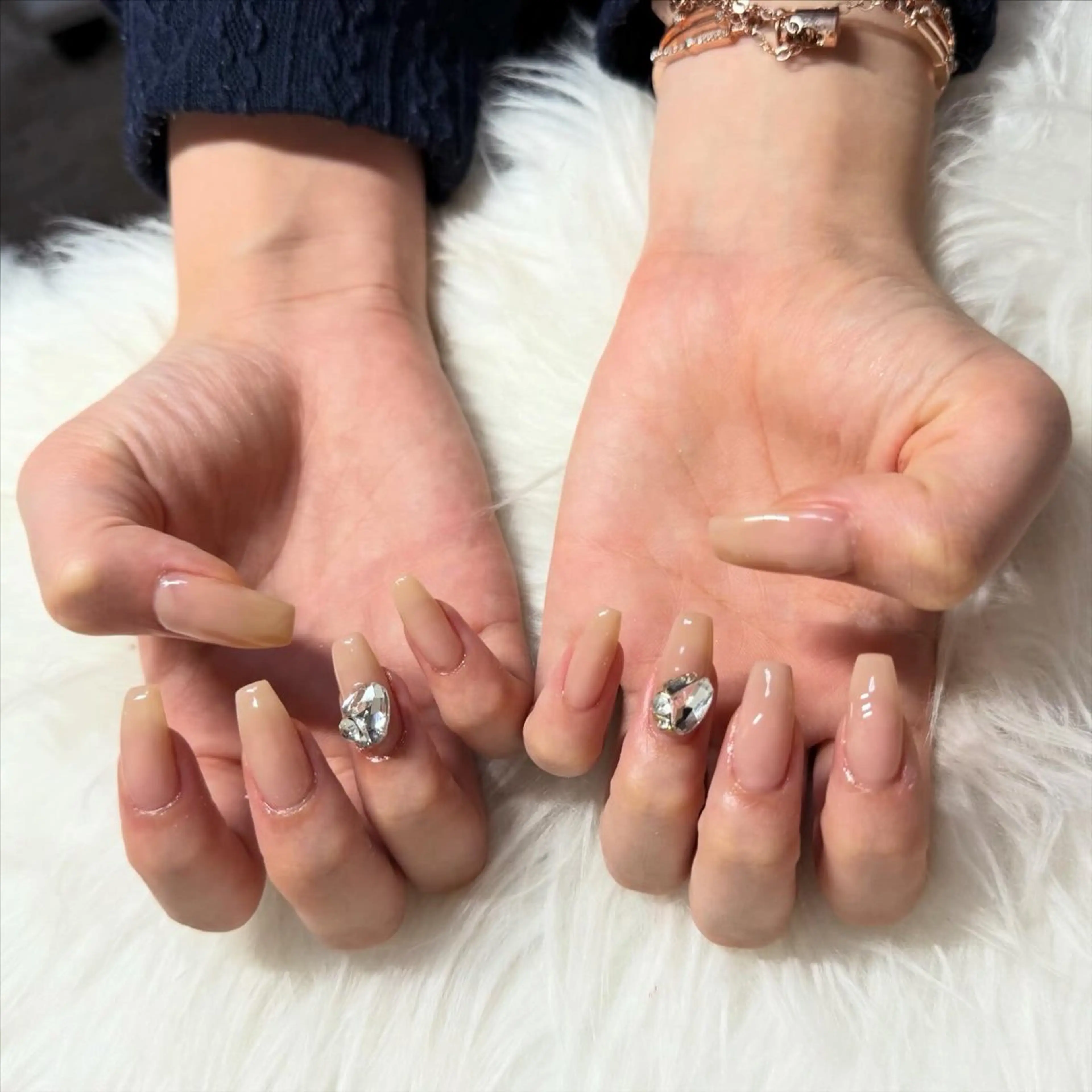 セミロング ハンドネイル mao .のネイルデザイン