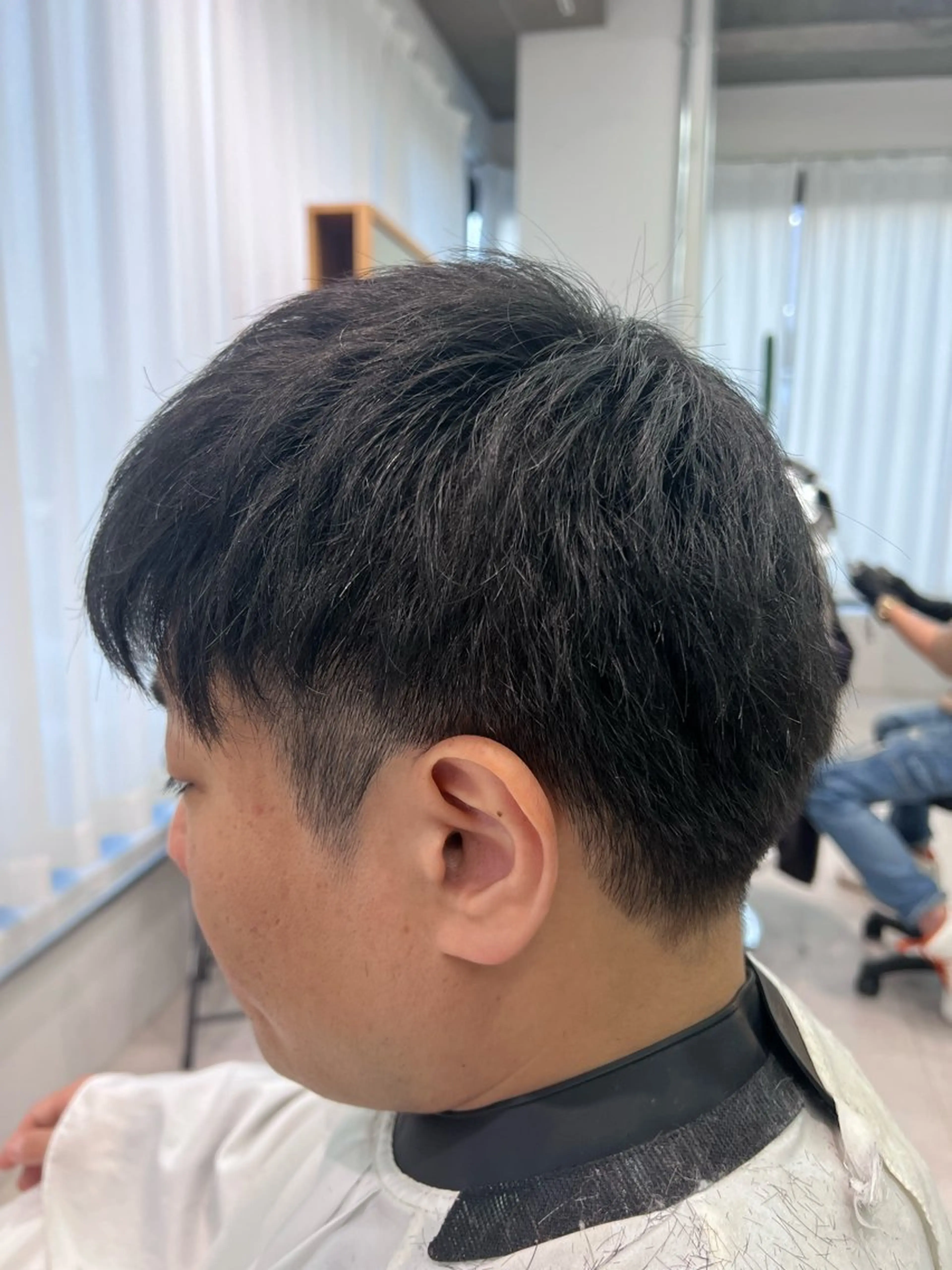 メンズ 刈り上げ 岡島 実里のヘアスタイル