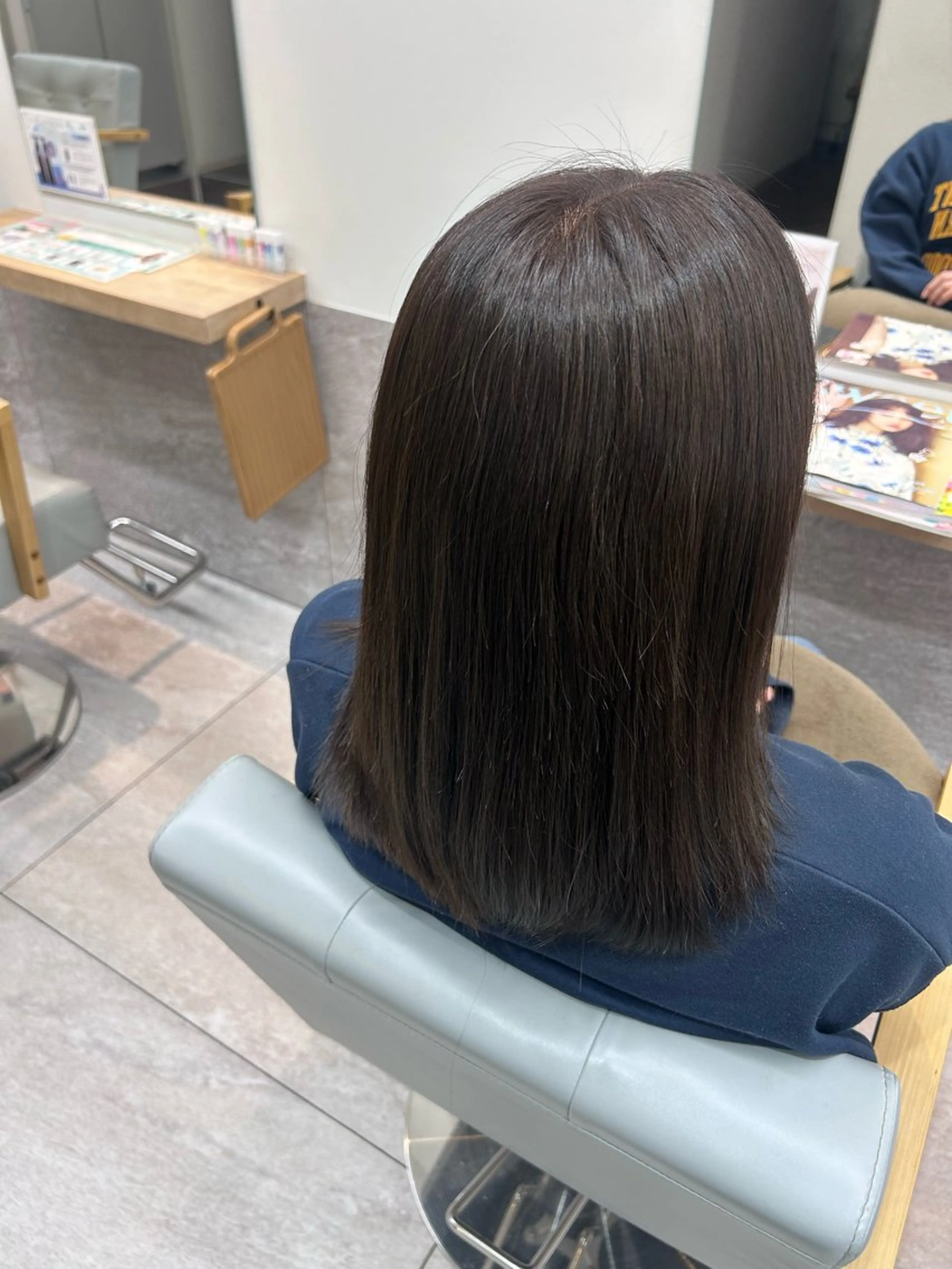 セミロング カラー グレージュ ヘアカラー KANON🌷 博多千代のヘアスタイル