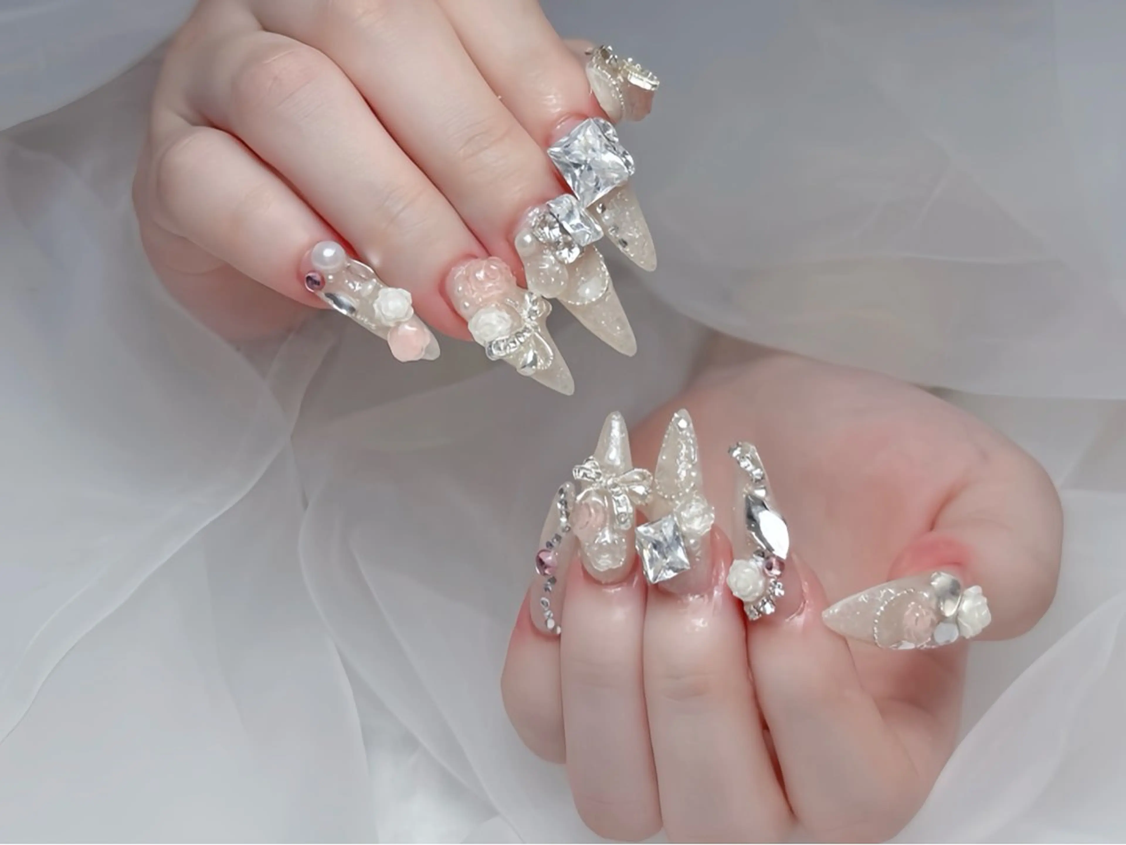 ネイル アートネイル チークネイル ジェルネイル ロングネイル マグネットネイル ハンドネイル Rin Nail 新大久保店のネイルデザイン