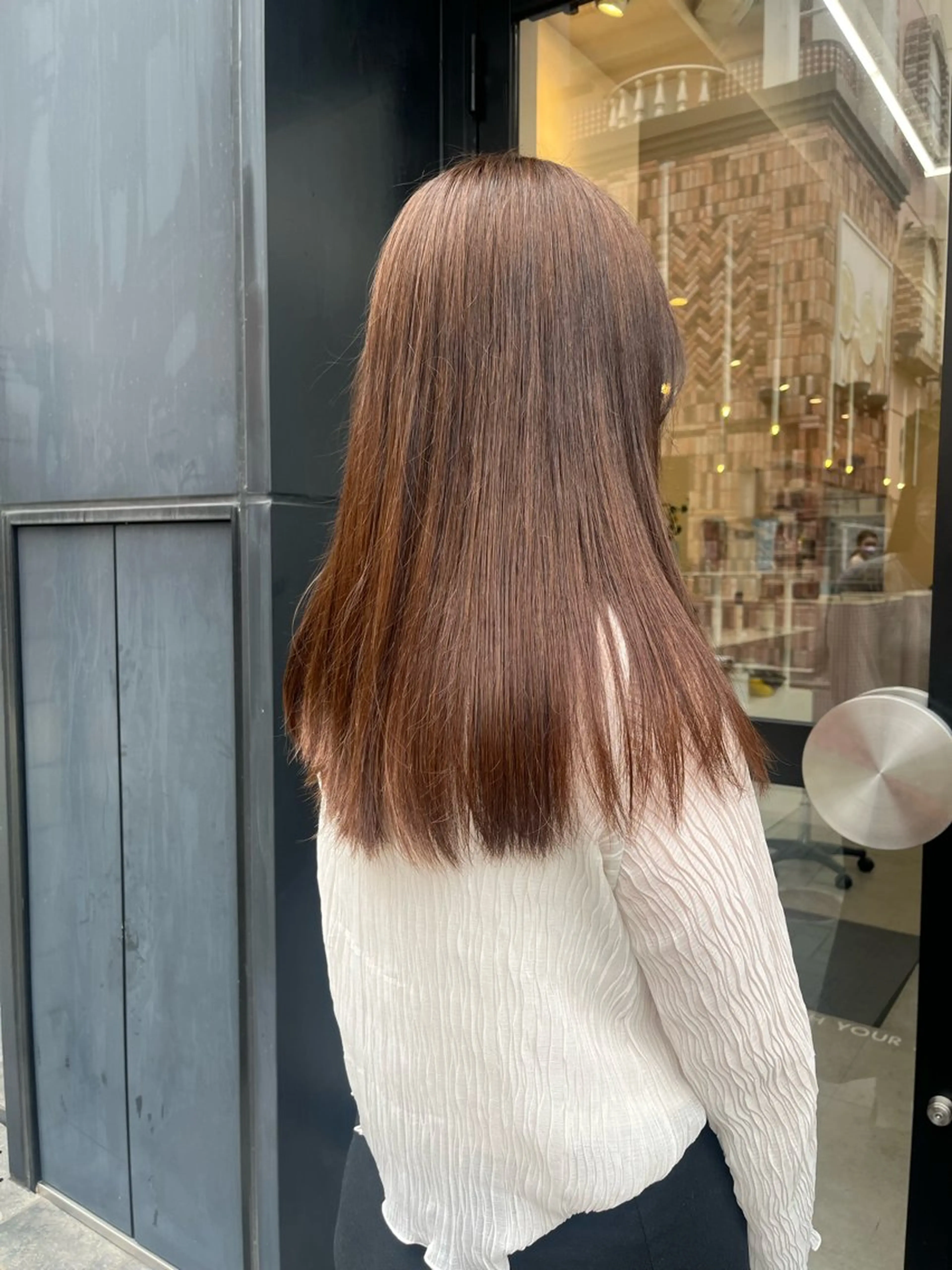 カラー yuka/ロング/ レイヤーカットモデルのヘアスタイル