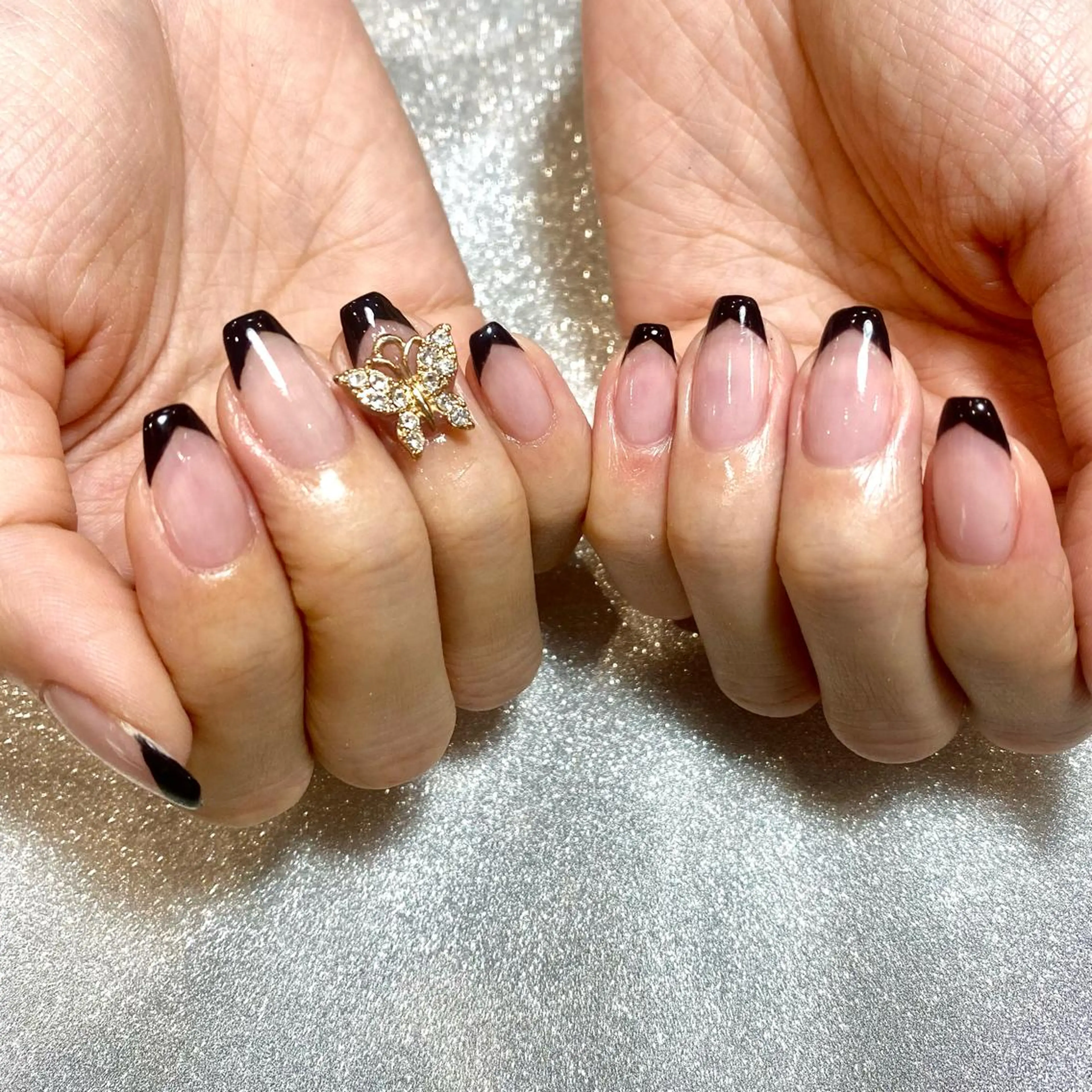 ネイル フレンチネイル yuri 🌈のネイルデザイン