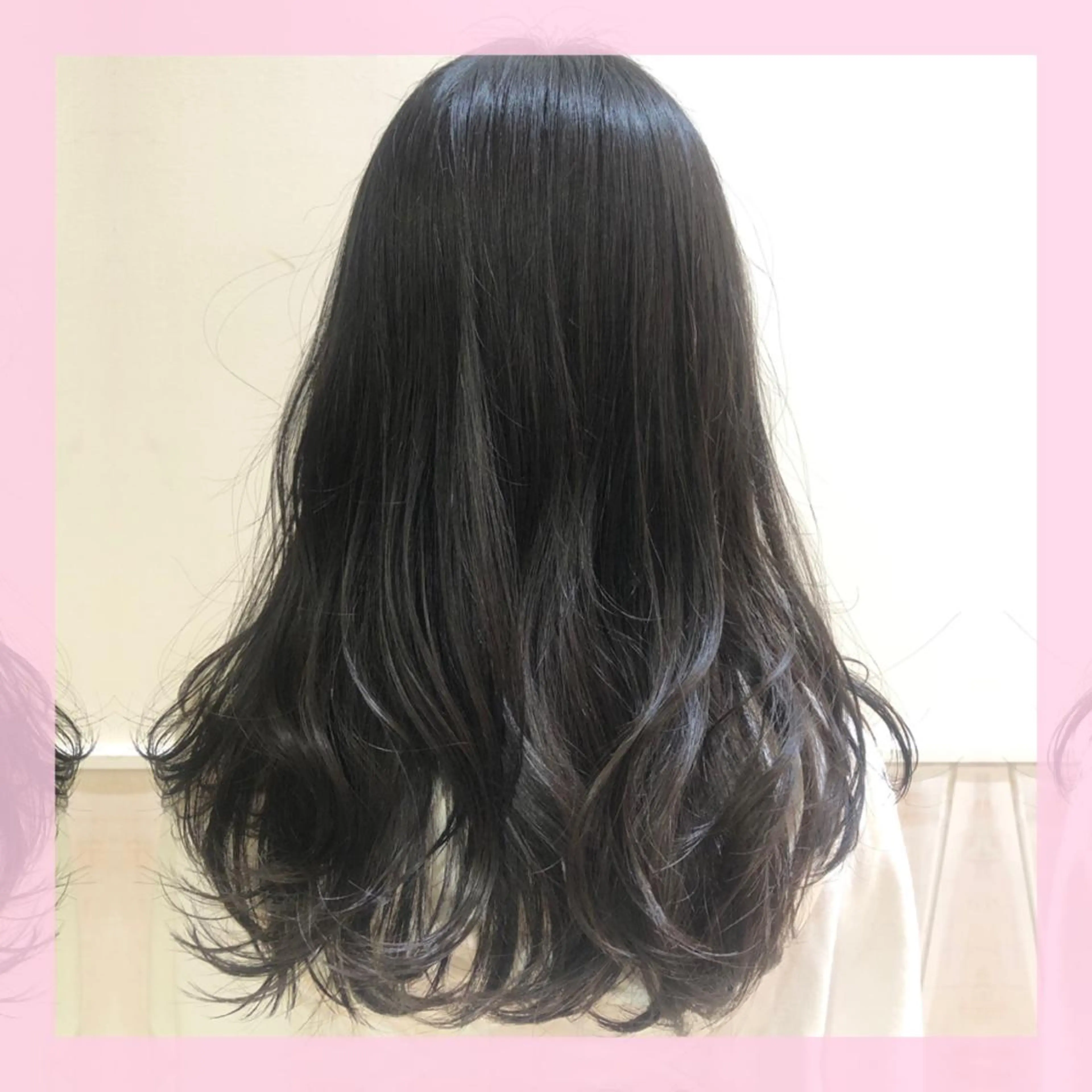 セミロング カラー ブルーカラー シルバー plum.所属・🍒前川 🍒のヘアスタイル