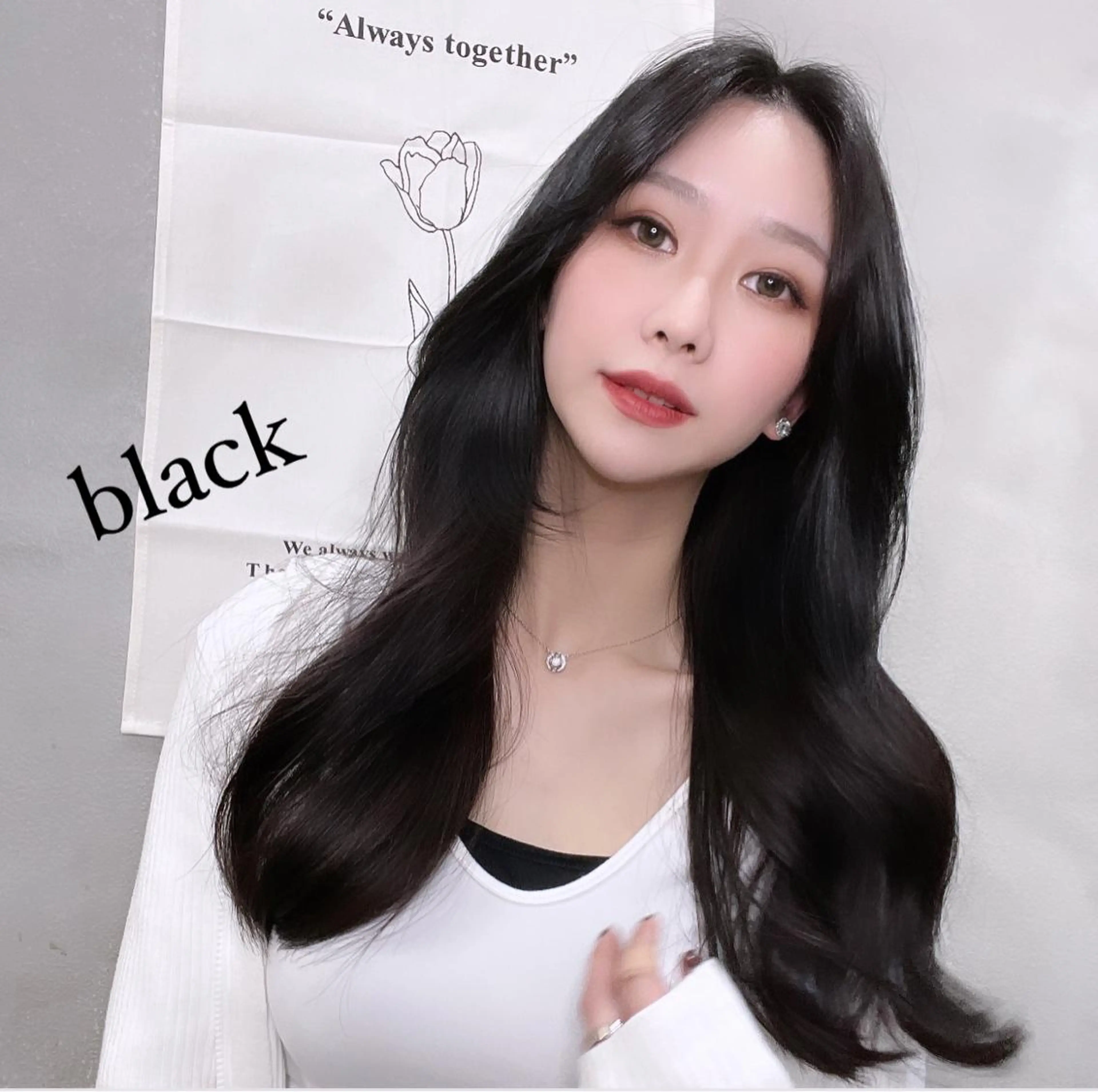 ロング カラー 黒髪 ヨシンモリ 韓国風ヘア カット ヘアカラー 透明感カラー×小 顔レイヤー♡ヒデさんのヘアスタイル