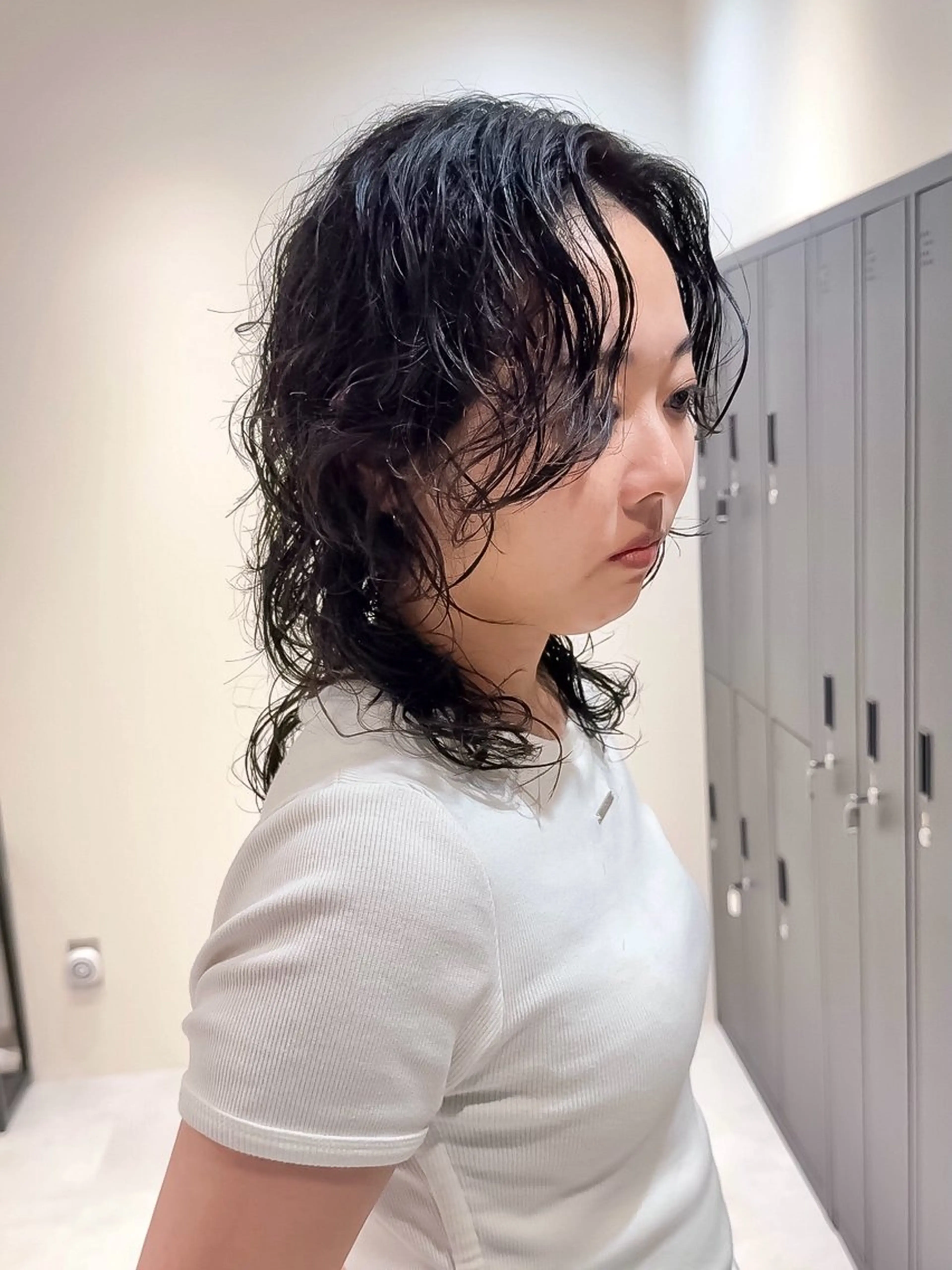 ミディアム ウルフカット SNSモニター募集！ くせ毛特化/大村のヘアスタイル