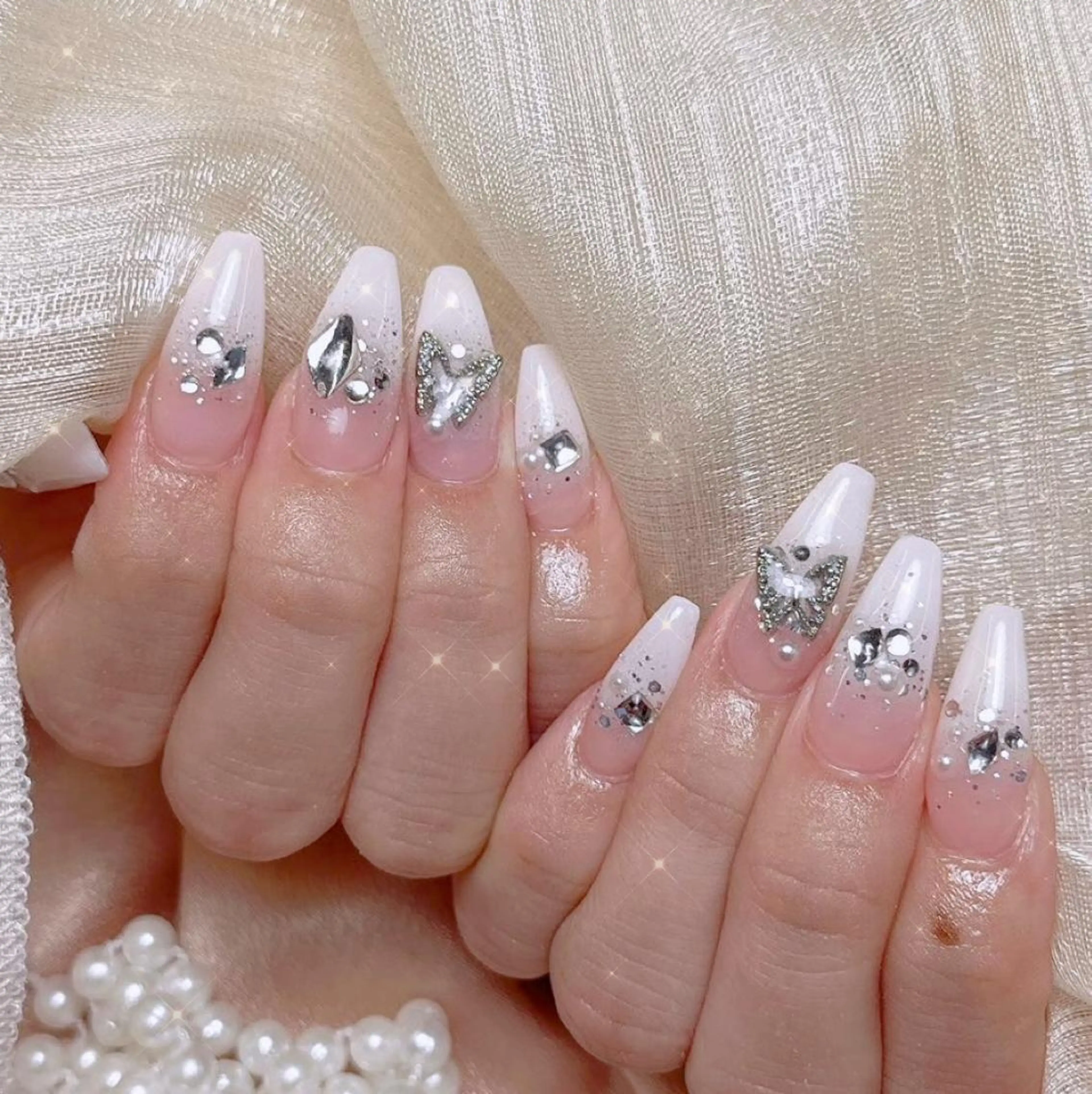 ネイル ハンドネイル queens nailsalonのネイルデザイン